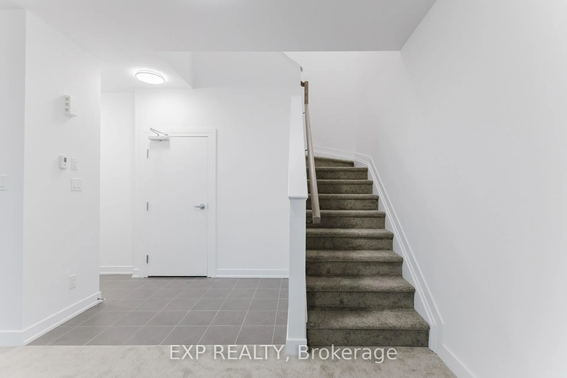 Photo 31 of 207 Silhouette Private, Ottawa, Barrhaven - Cedargrove/Fraserdale — HOMEH