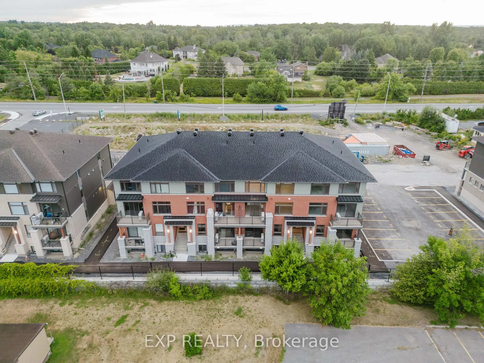 Photo 52 of 207 Silhouette Private, Ottawa, Barrhaven - Cedargrove/Fraserdale — HOMEH