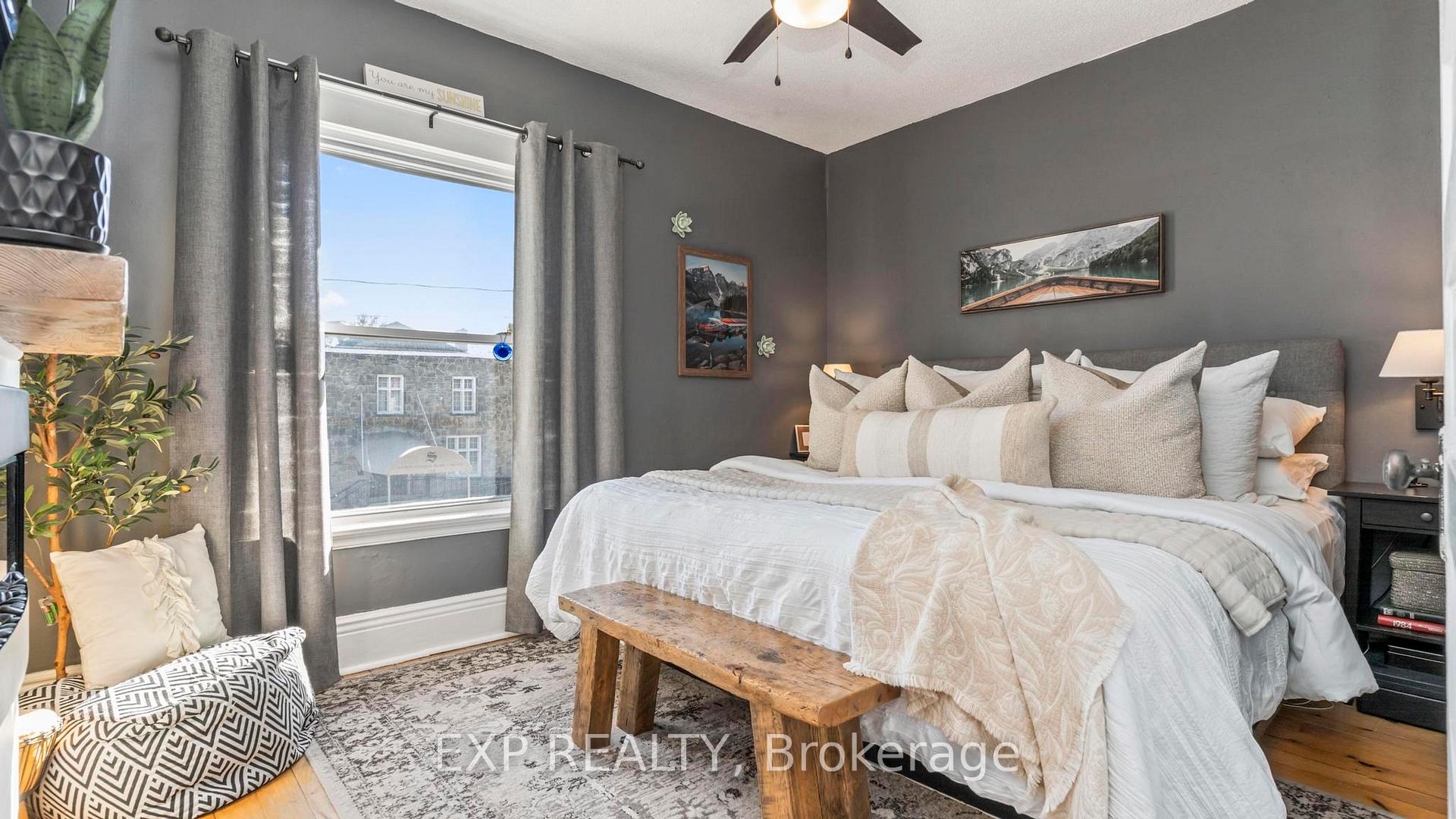 Photo 19 of 119 Wellington Street, St. Thomas — HOMEH