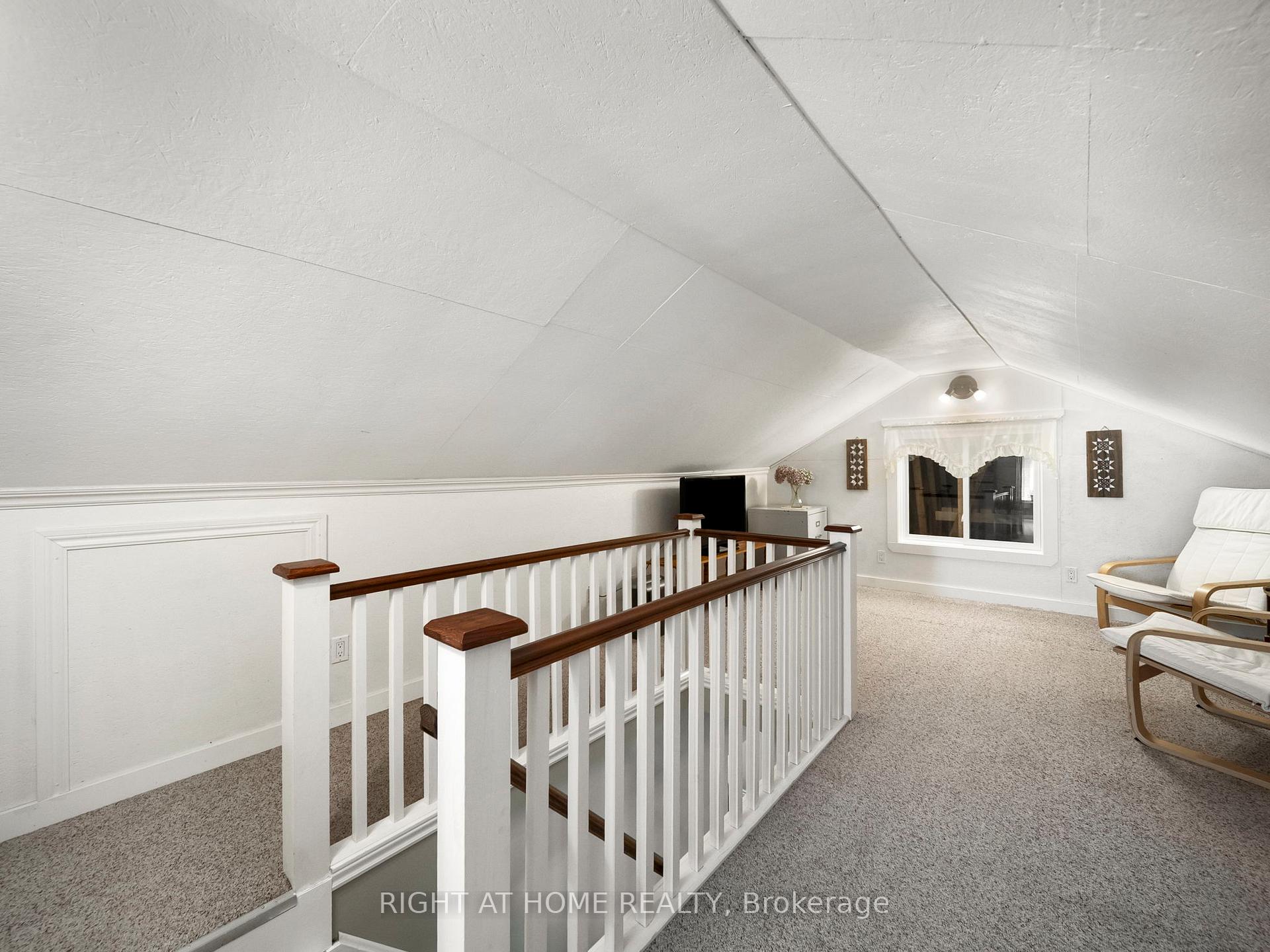 Photo 21 of 1947 Russell Road, Springwater, Midhurst — HOMEH