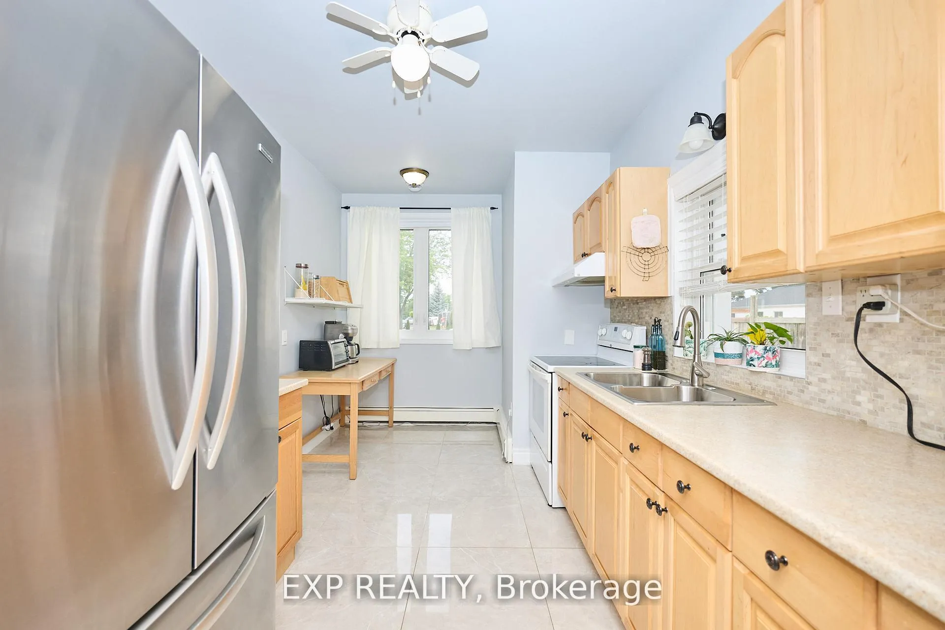 Photo 20 of 31 Woodrow Street, St. Catharines, Secord Woods — HOMEH