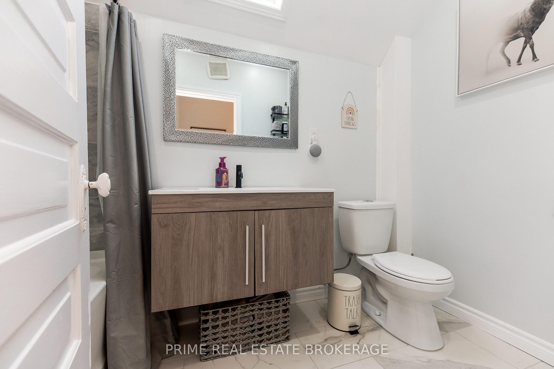 Photo 31 of 18 Victoria Street, St. Thomas — HOMEH