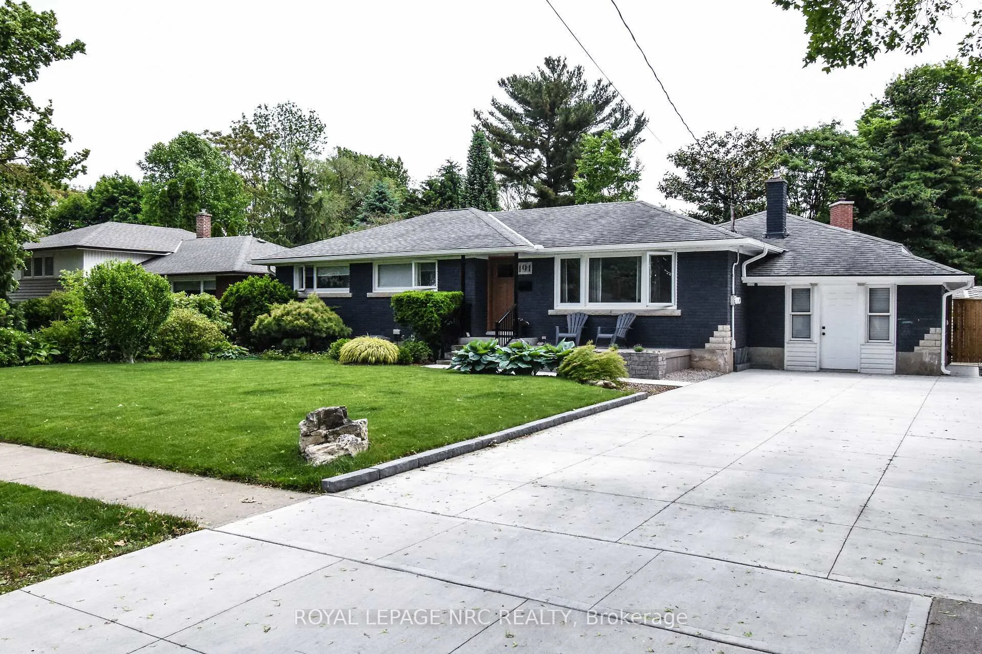 Front of 191 Dalhousie Avenue