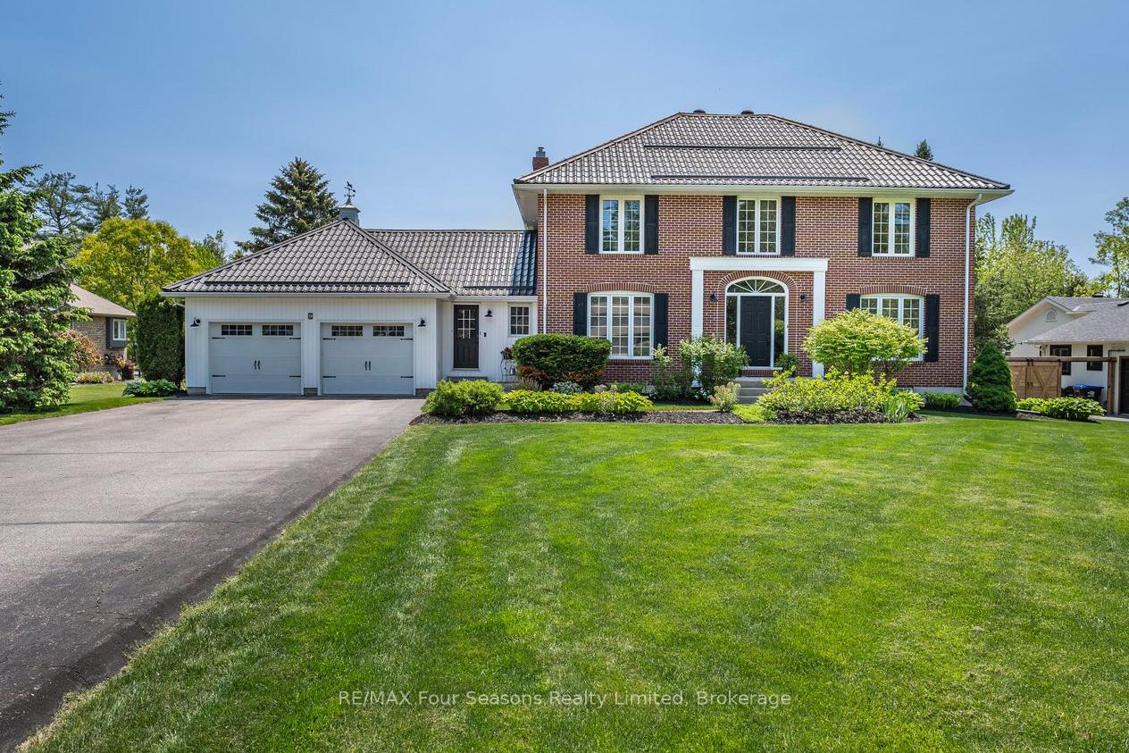 Photo 1 of 9 Jodies Lane, Springwater, Midhurst — HOMEH