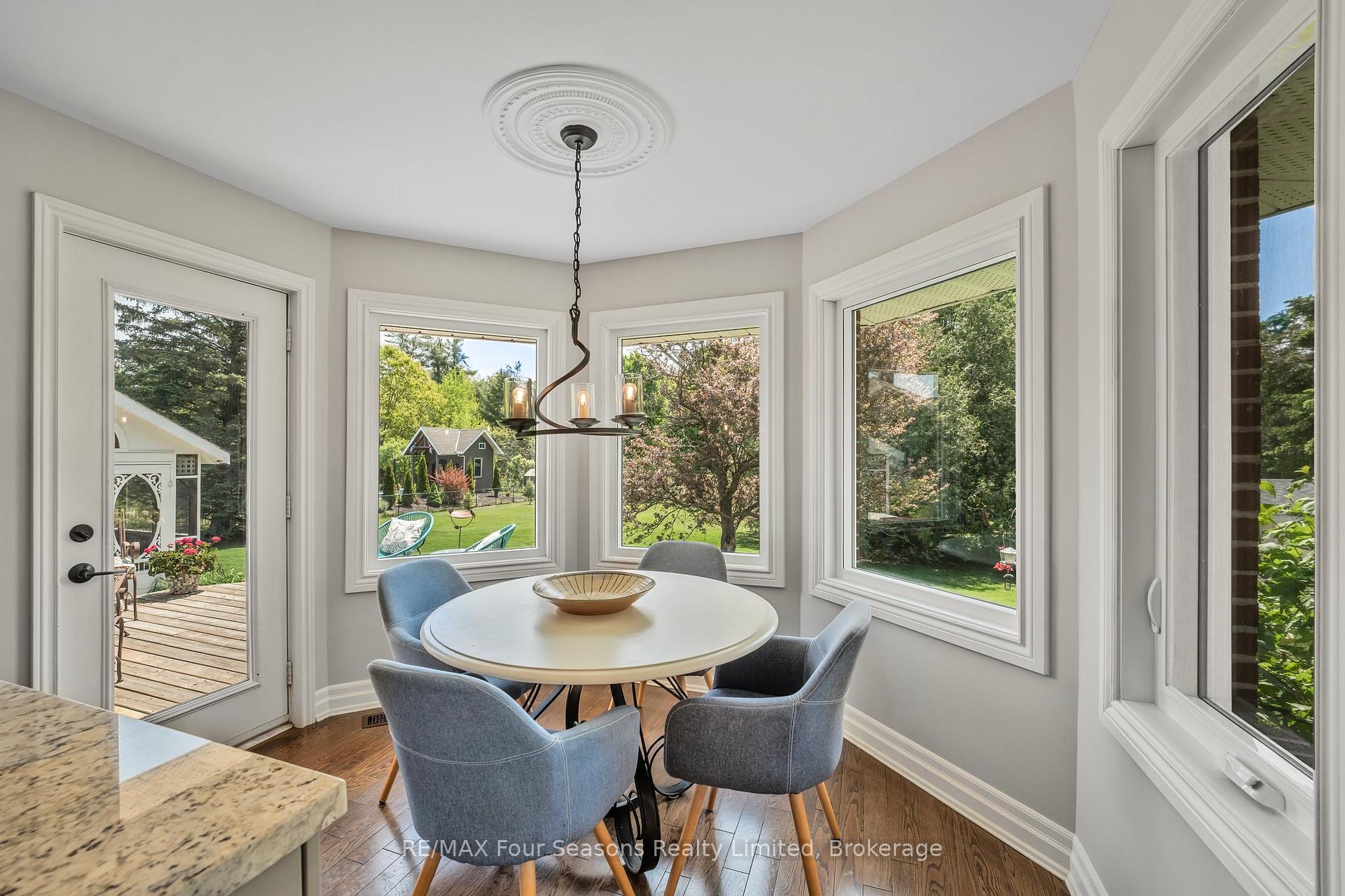 Photo 11 of 9 Jodies Lane, Springwater, Midhurst — HOMEH