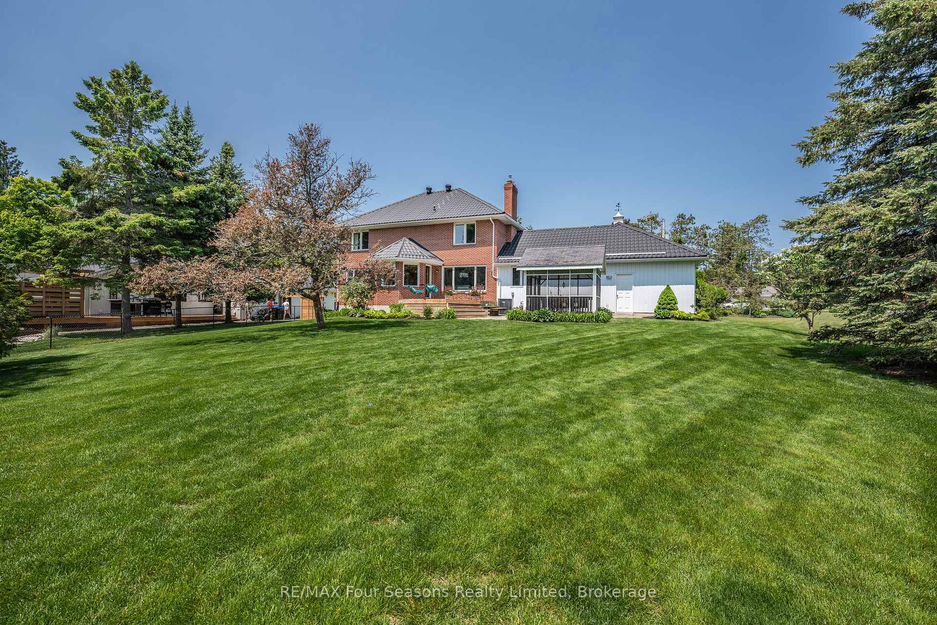 Photo 42 of 9 Jodies Lane, Springwater, Midhurst — HOMEH