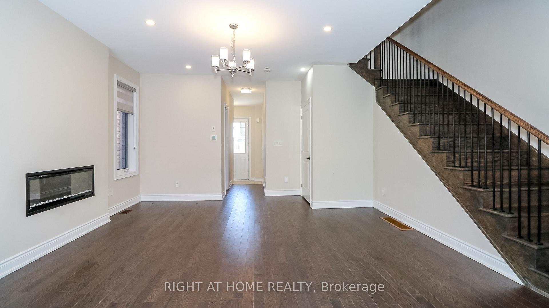 Photo 8 of 17 Periwinkle Road, Springwater, Midhurst — HOMEH