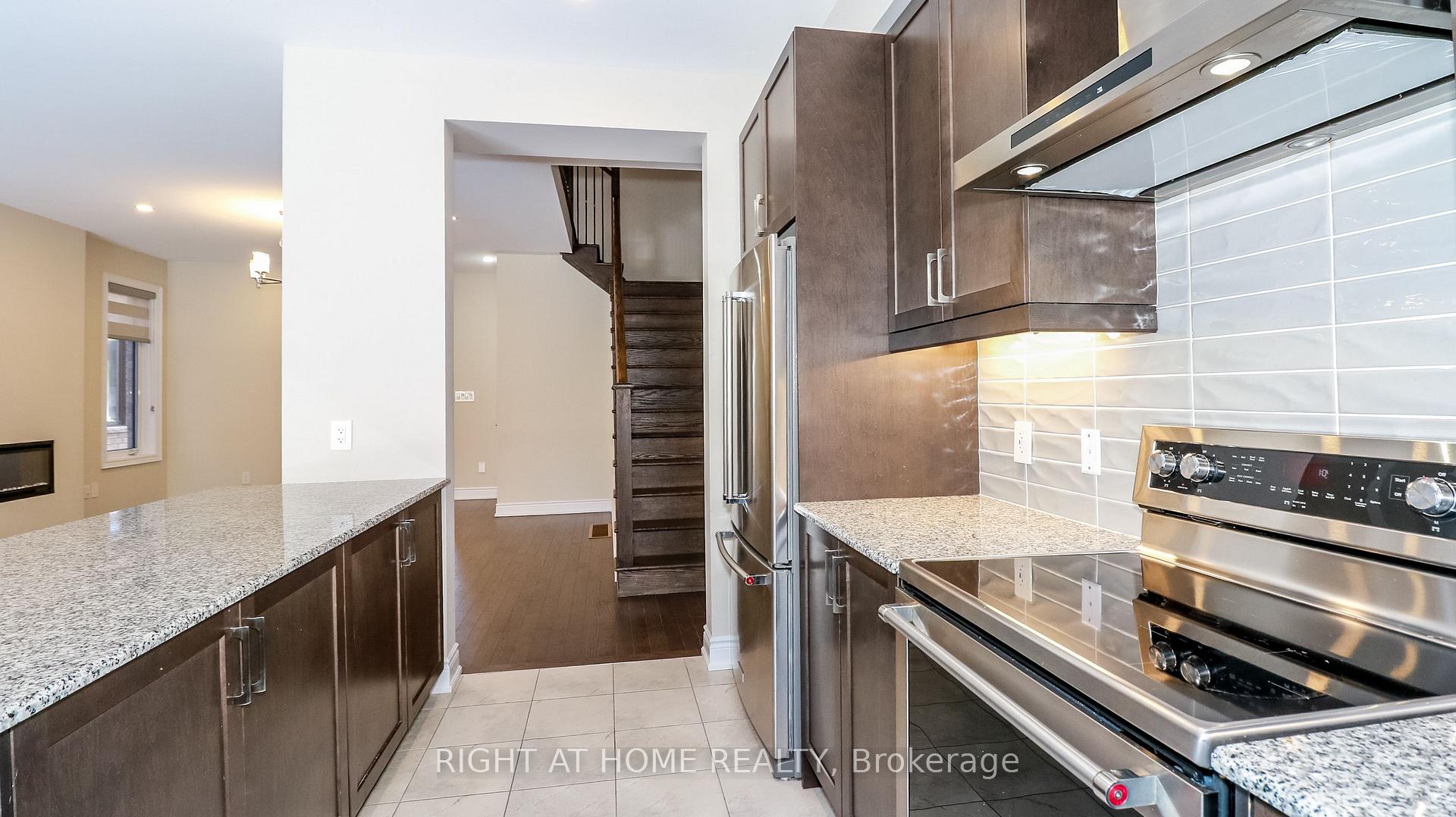 Photo 12 of 17 Periwinkle Road, Springwater, Midhurst — HOMEH