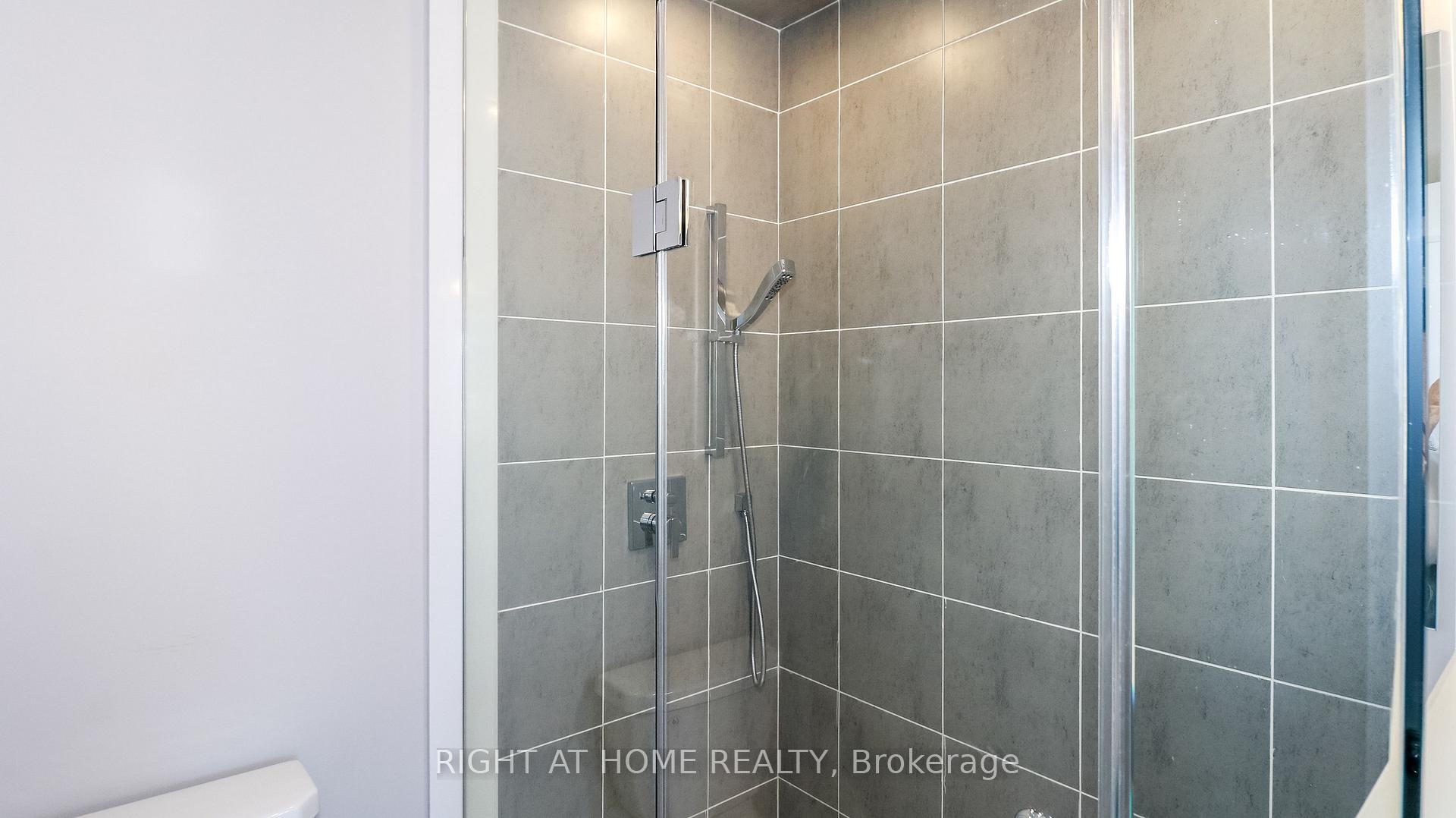 Photo 24 of 17 Periwinkle Road, Springwater, Midhurst — HOMEH