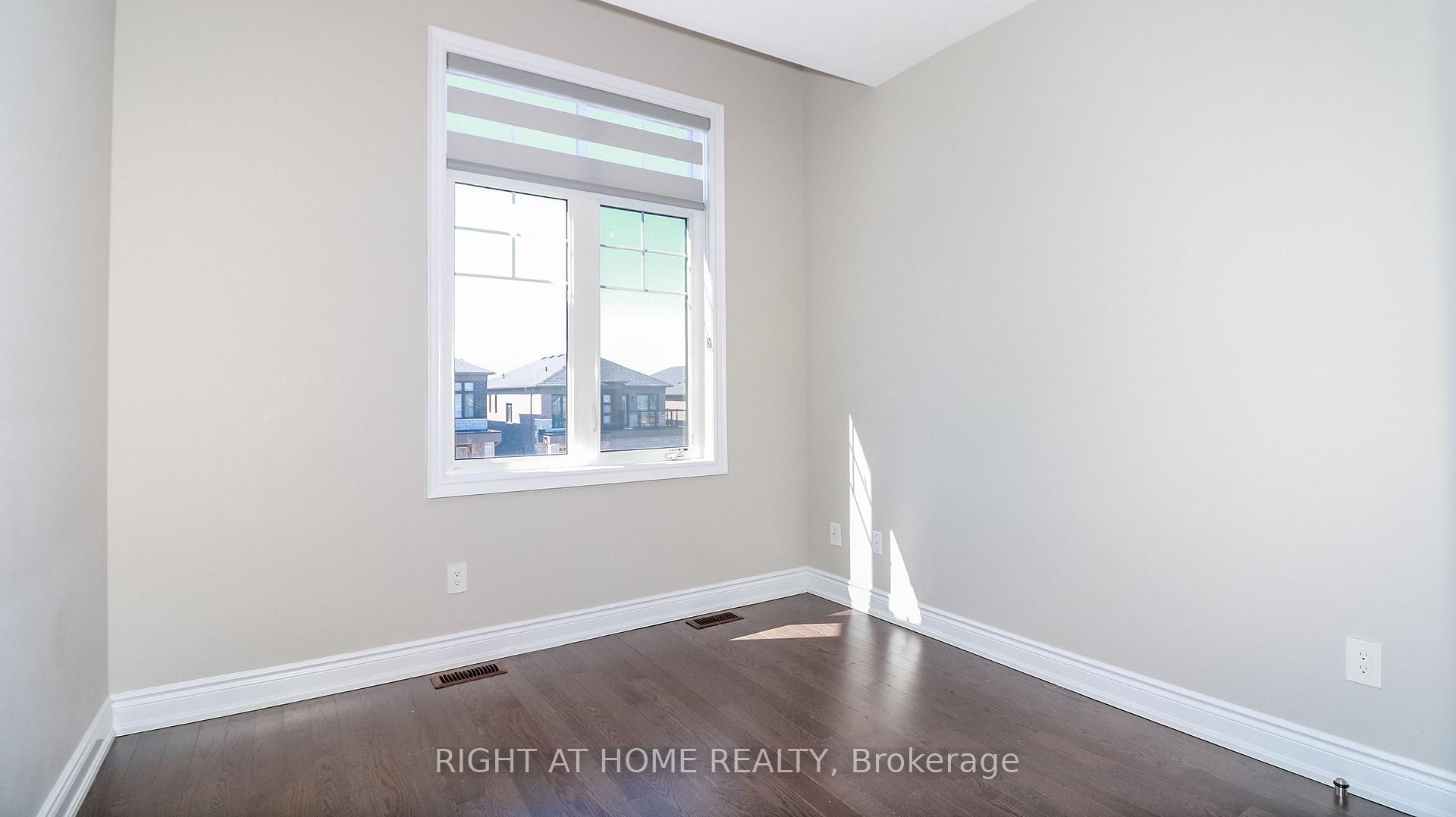 Photo 25 of 17 Periwinkle Road, Springwater, Midhurst — HOMEH