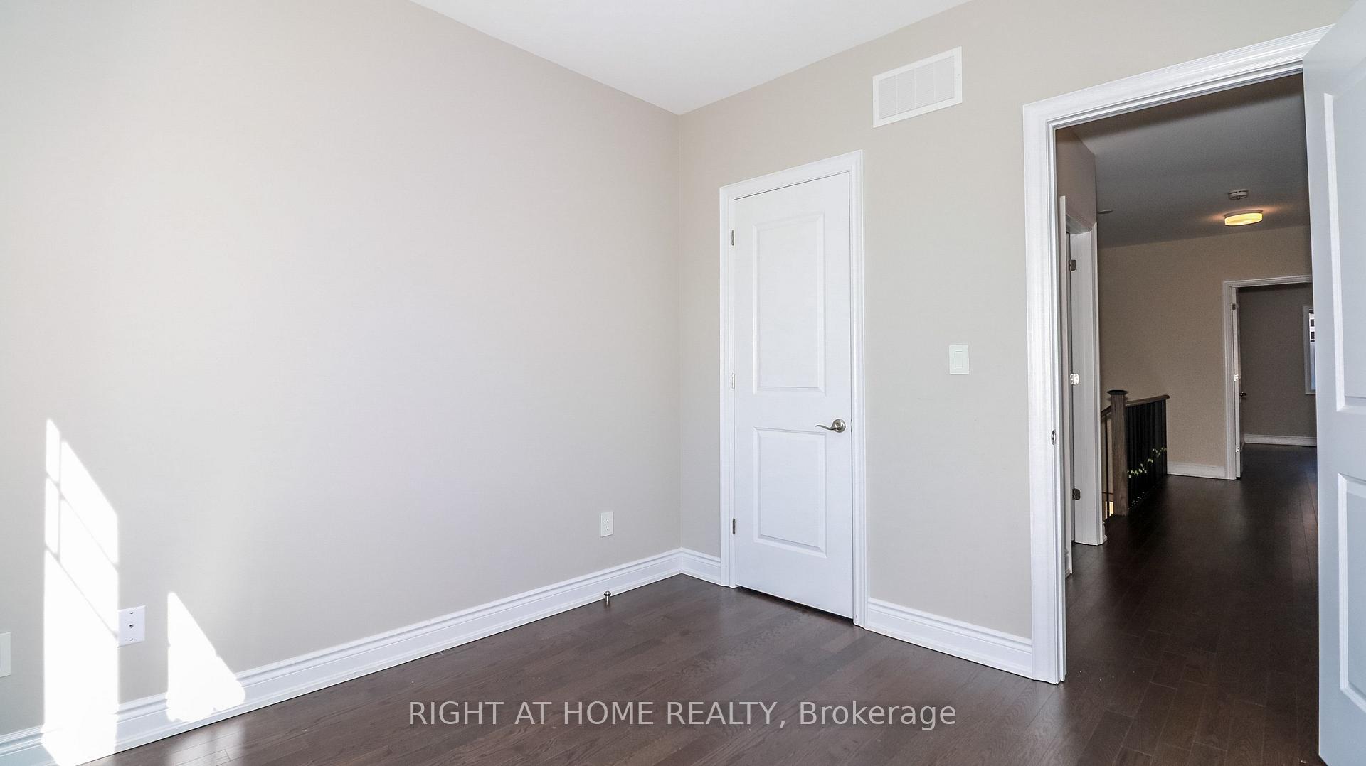 Photo 26 of 17 Periwinkle Road, Springwater, Midhurst — HOMEH