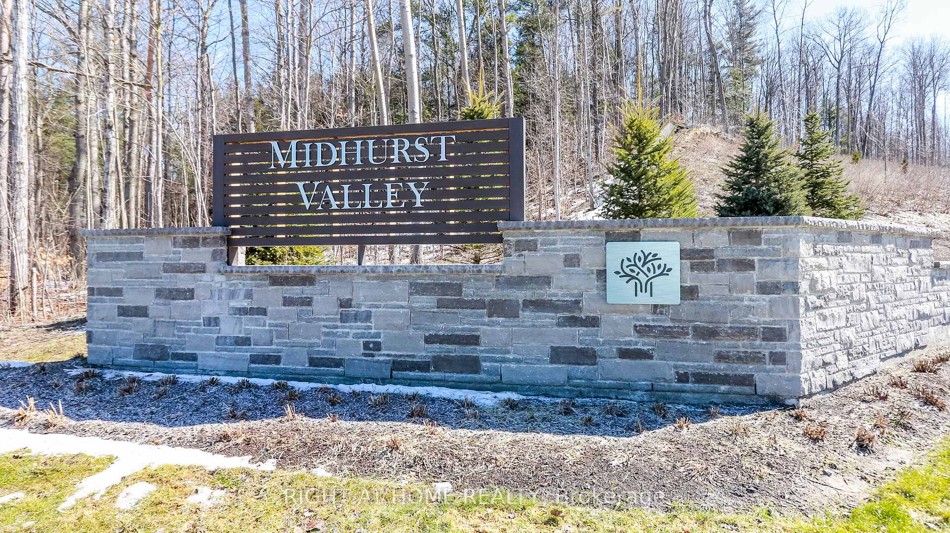 Photo 39 of 17 Periwinkle Road, Springwater, Midhurst — HOMEH