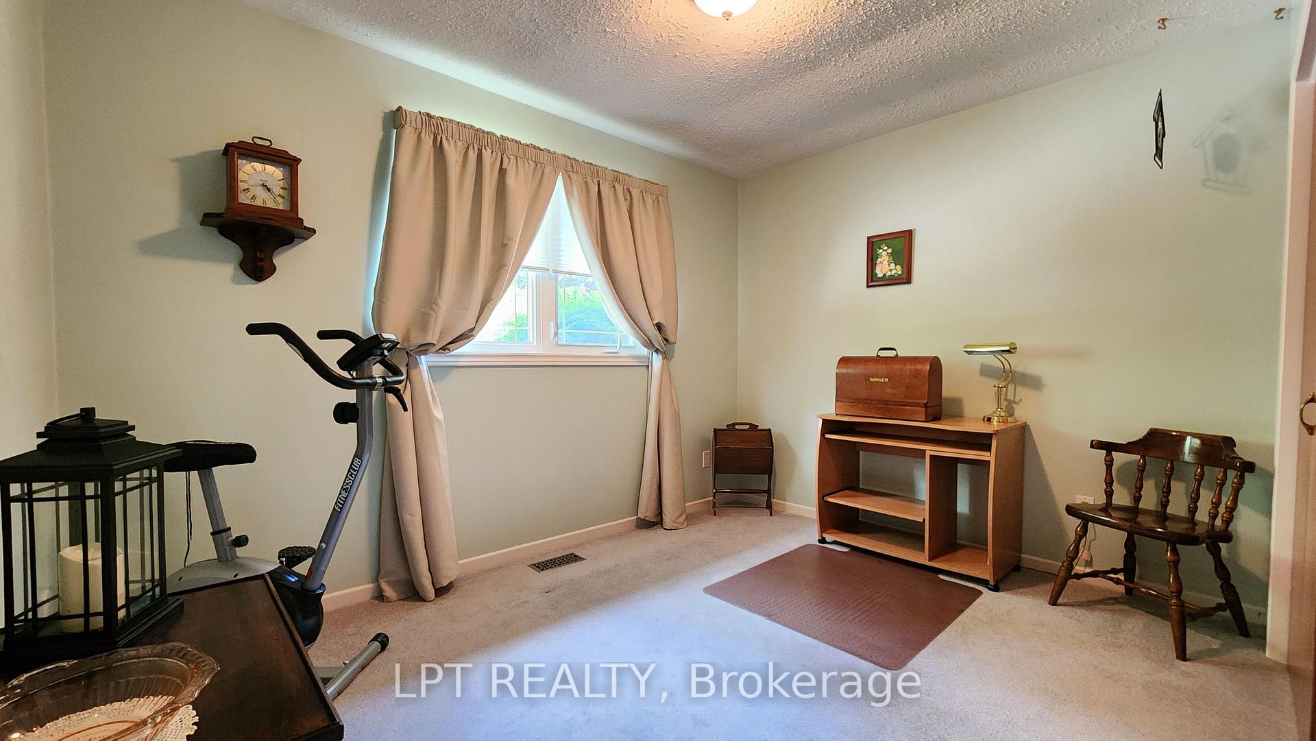 Photo 16 of 32 Luella Boulevard, Springwater, Anten Mills — HOMEH