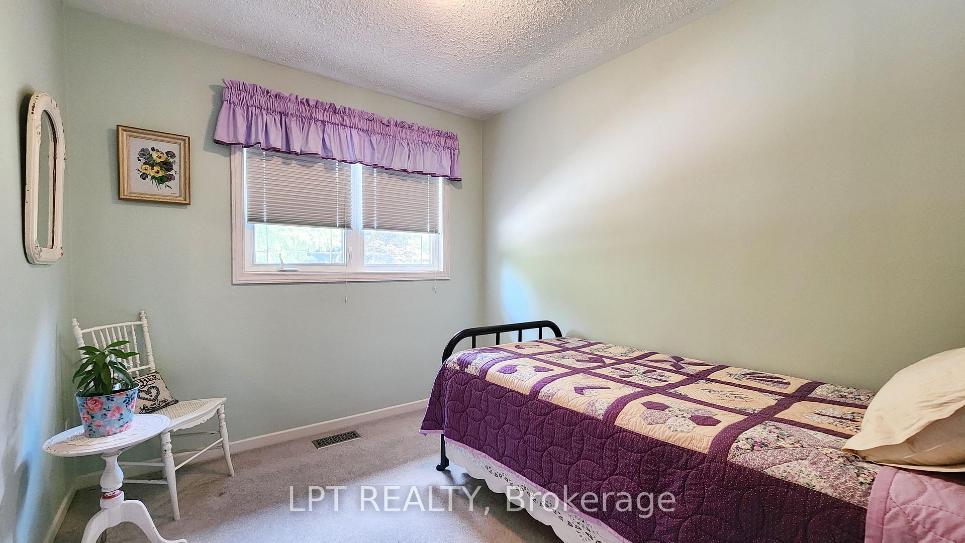 Photo 17 of 32 Luella Boulevard, Springwater, Anten Mills — HOMEH