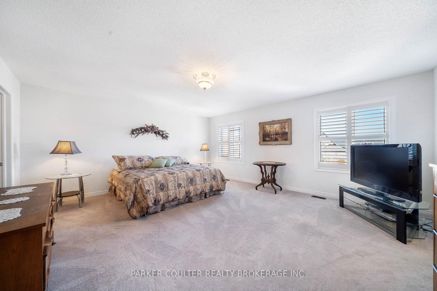 Photo 25 of 84 Marks Road, Springwater, Centre Vespra — HOMEH