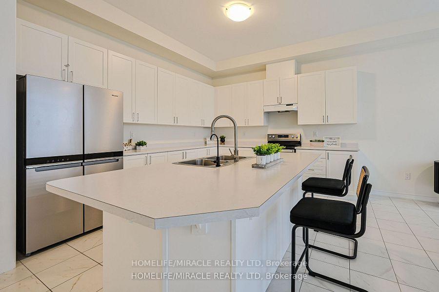 Photo 11 of 15 Sanford Circle, Springwater, Minesing — HOMEH