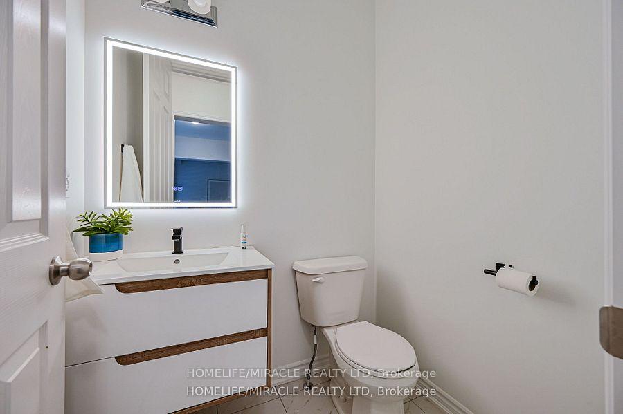Photo 13 of 15 Sanford Circle, Springwater, Minesing — HOMEH