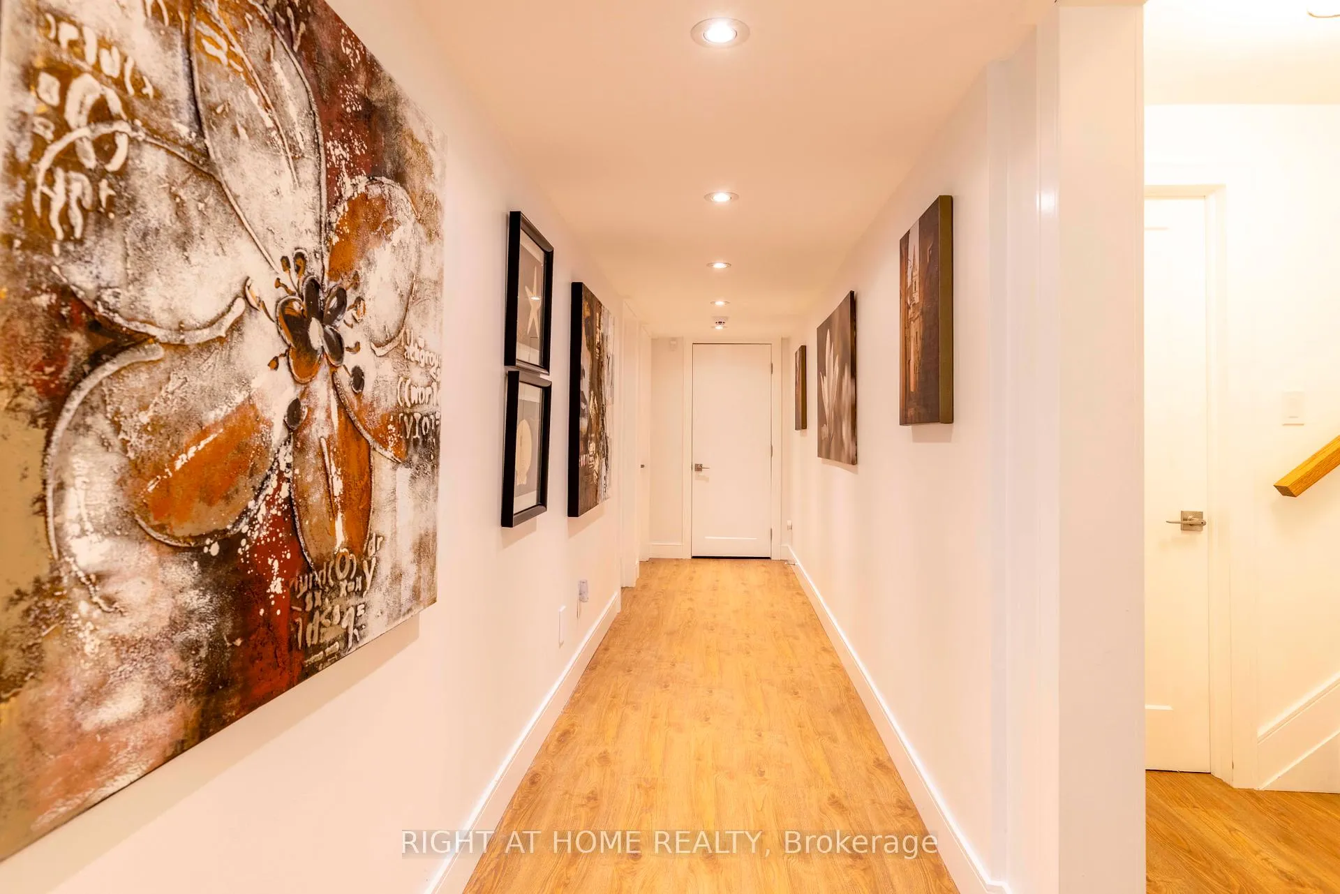 Photo 21 of 212 Lockhart Drive, St. Catharines, Glendale/Glenridge — HOMEH