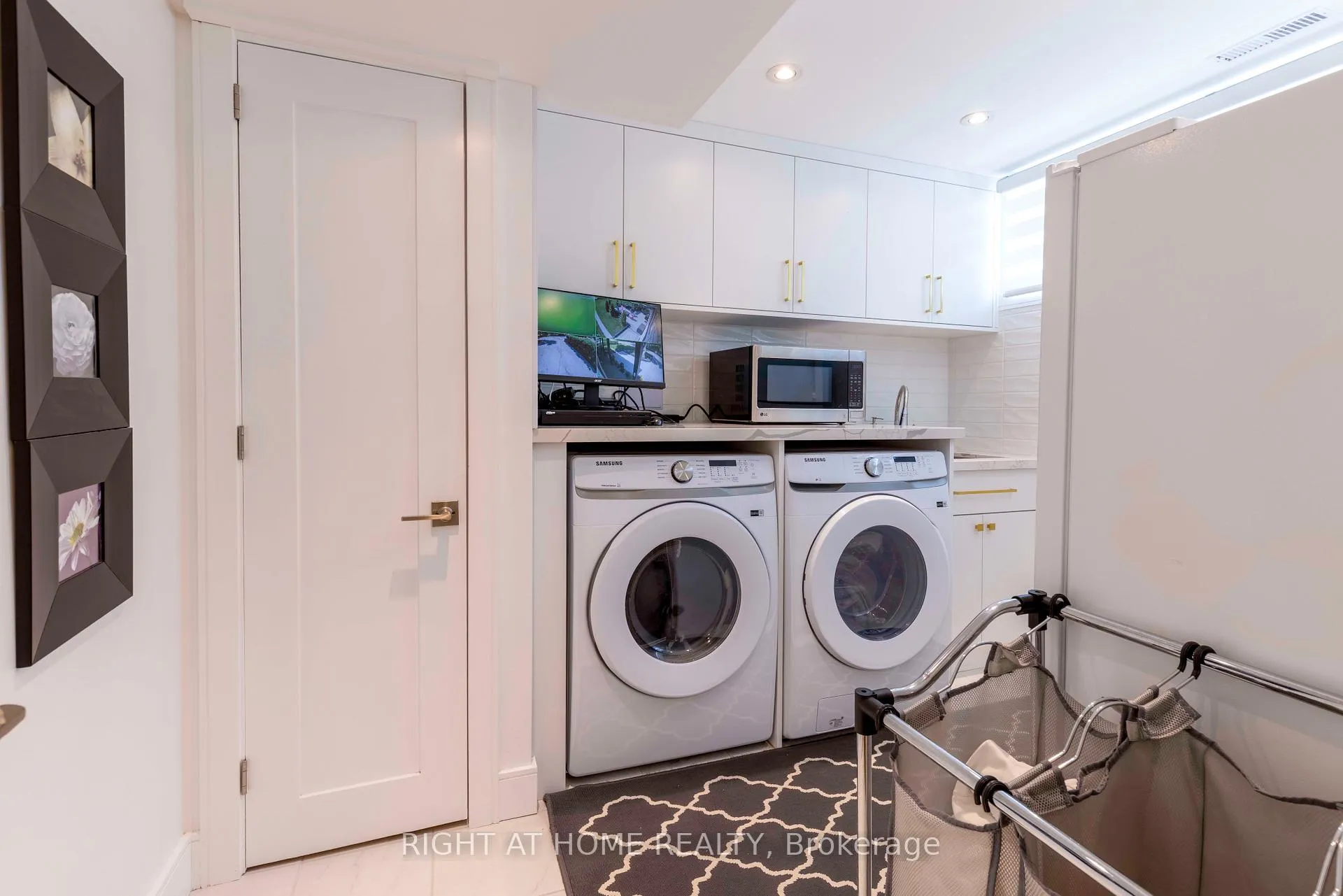 Photo 23 of 212 Lockhart Drive, St. Catharines, Glendale/Glenridge — HOMEH