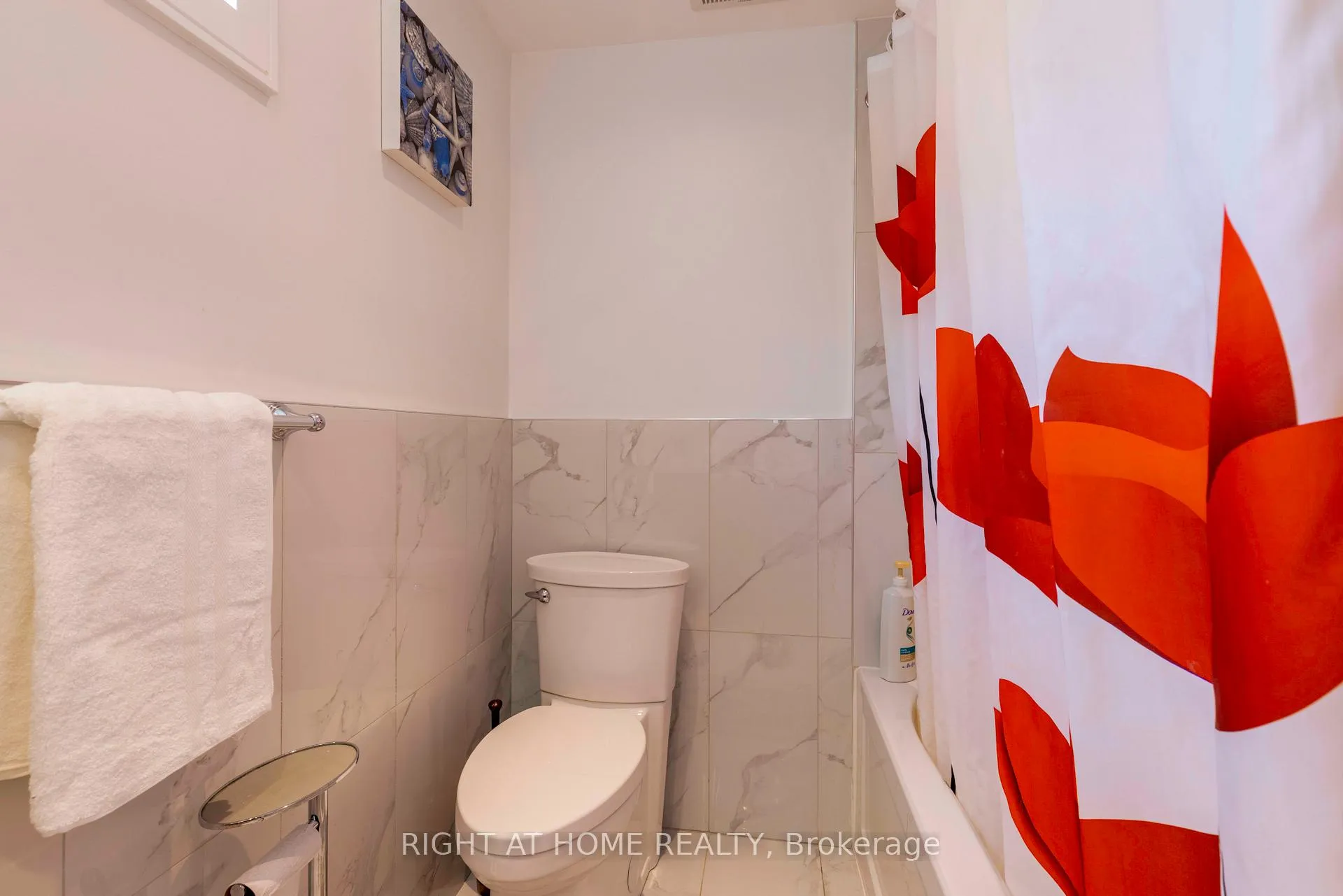 Photo 24 of 212 Lockhart Drive, St. Catharines, Glendale/Glenridge — HOMEH