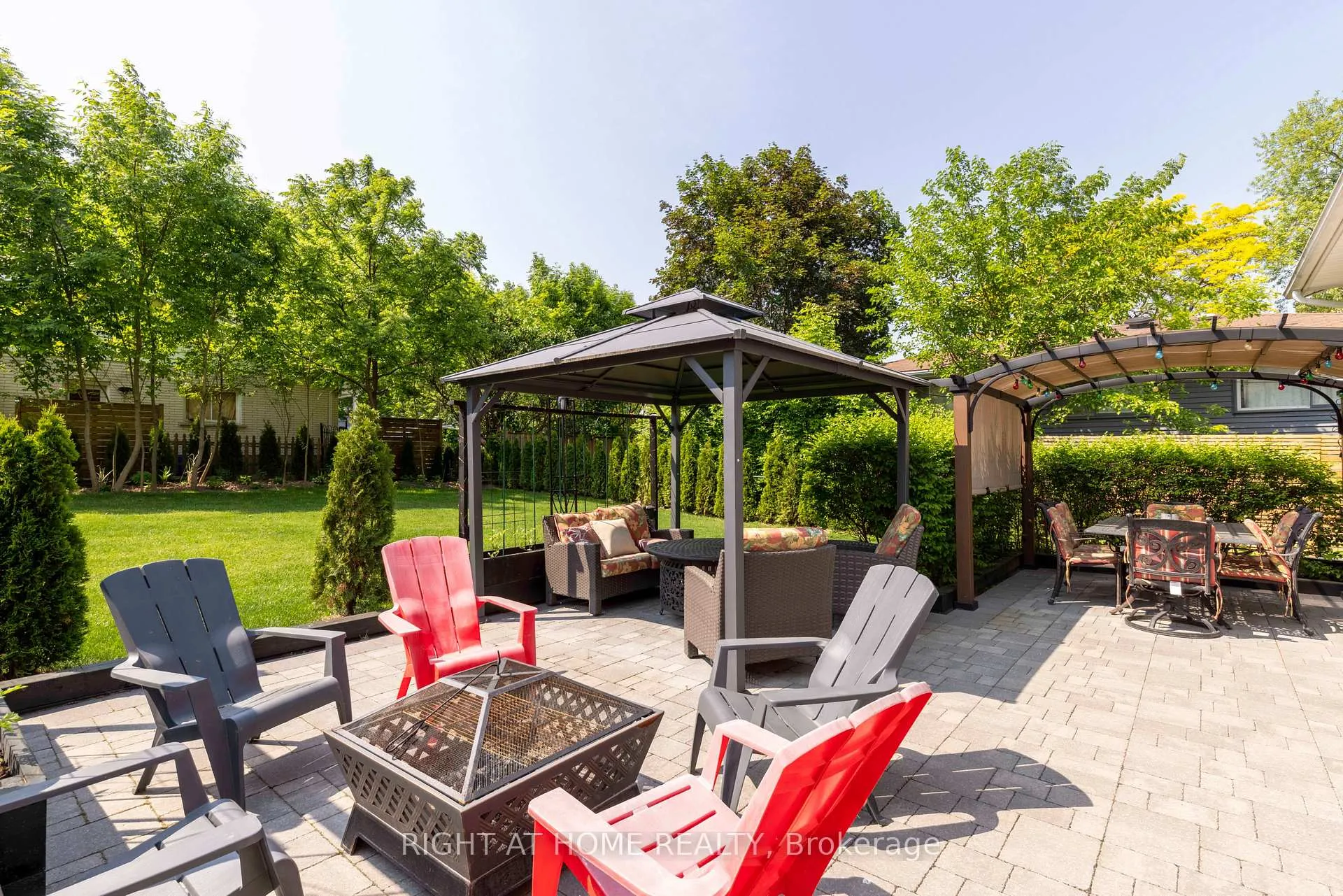 Photo 26 of 212 Lockhart Drive, St. Catharines, Glendale/Glenridge — HOMEH