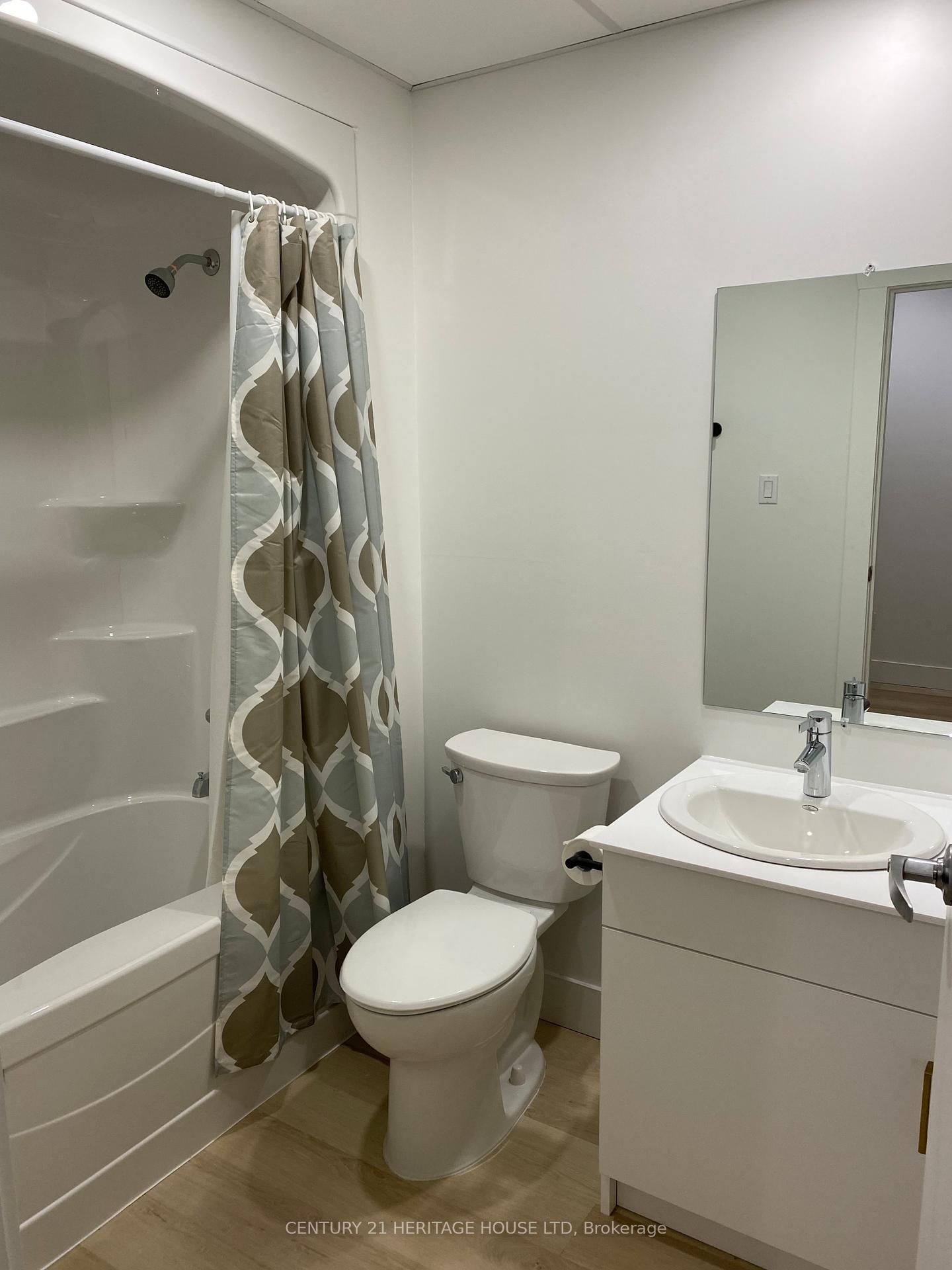 Photo 8 of Unit 405, 69 Curtis Street W, St. Thomas — HOMEH