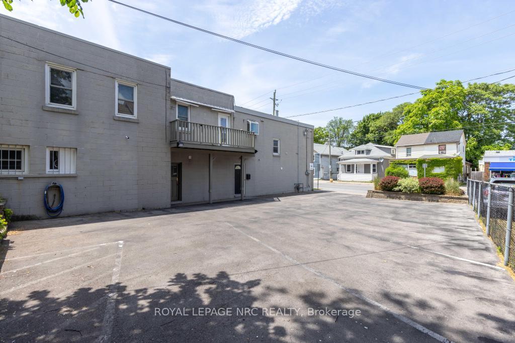 Photo 8 of Unit Main, 66 Queenston Street, St. Catharines, E. Chester — HOMEH