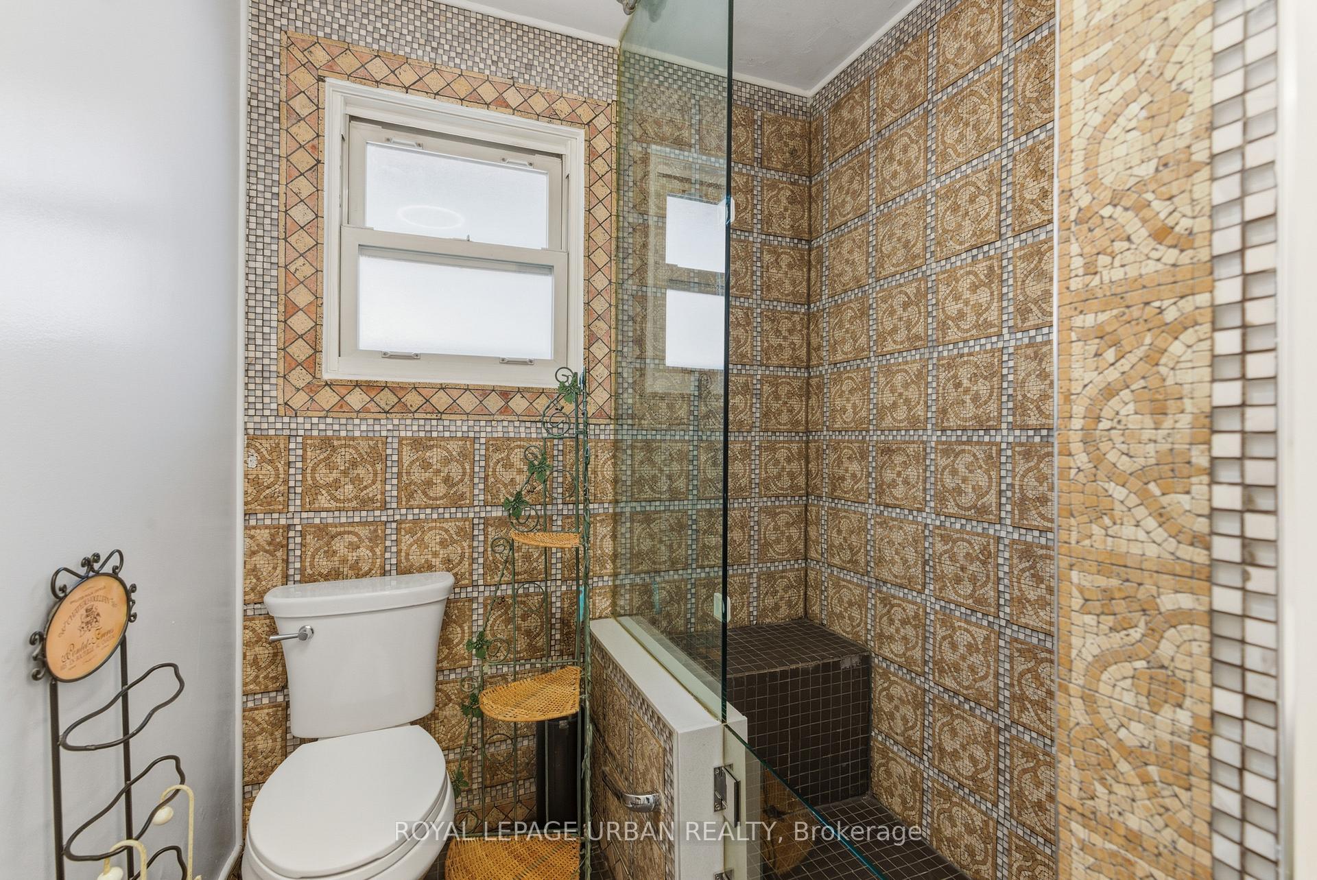 Photo 18 of 34 Gale Crescent, St. Catharines, E. Chester — HOMEH