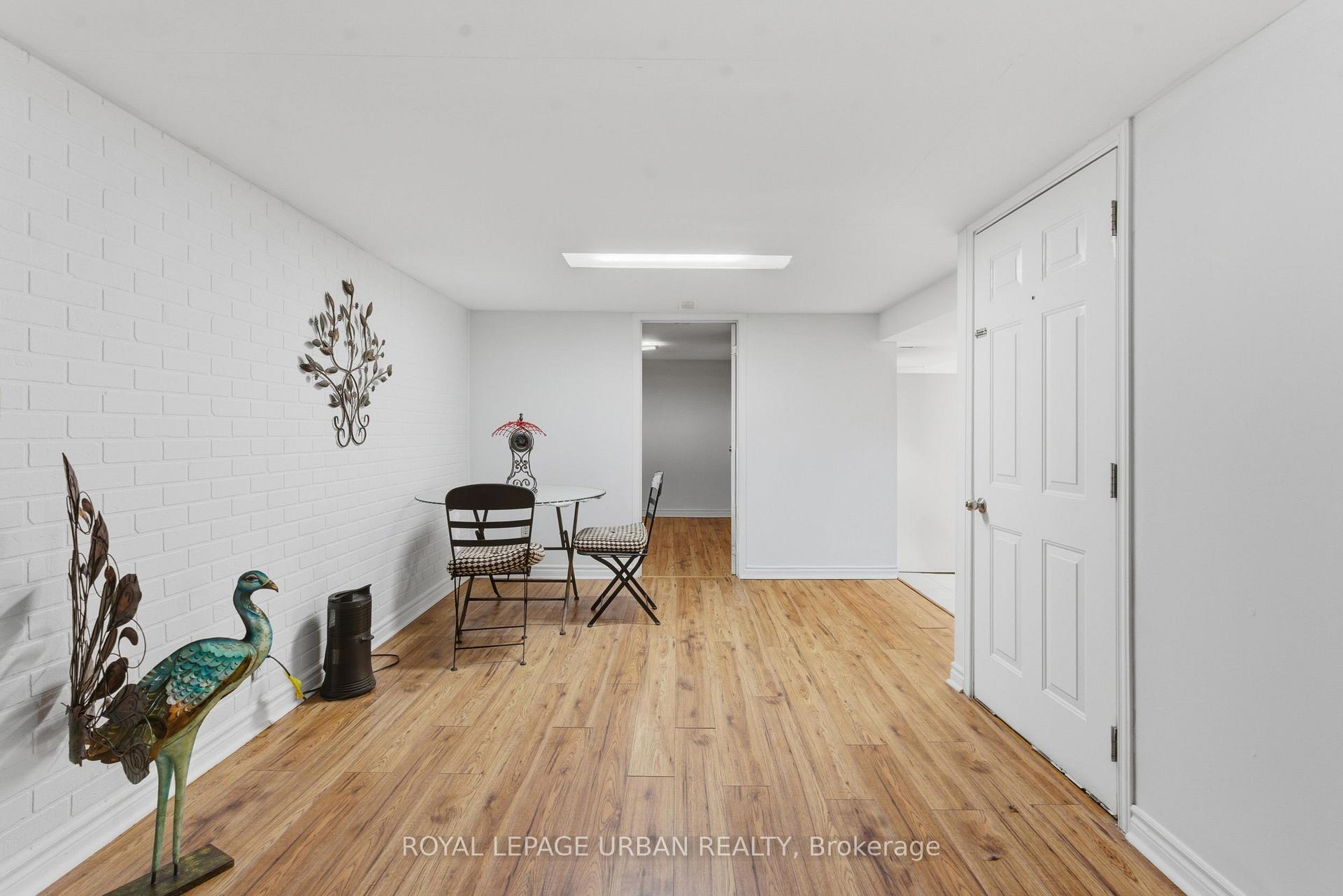 Photo 24 of 34 Gale Crescent, St. Catharines, E. Chester — HOMEH