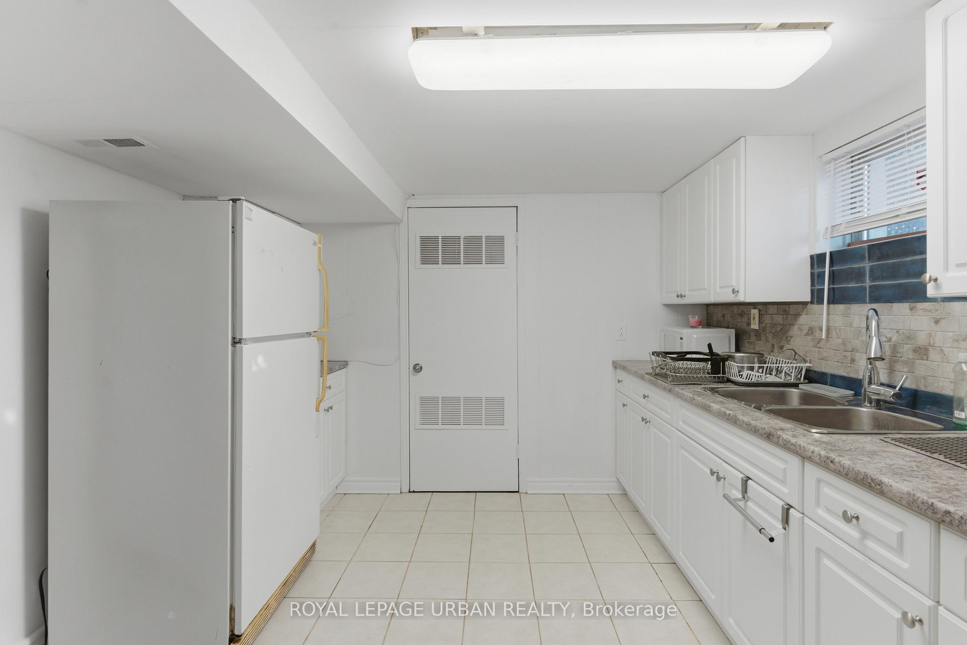 Photo 33 of 34 Gale Crescent, St. Catharines, E. Chester — HOMEH
