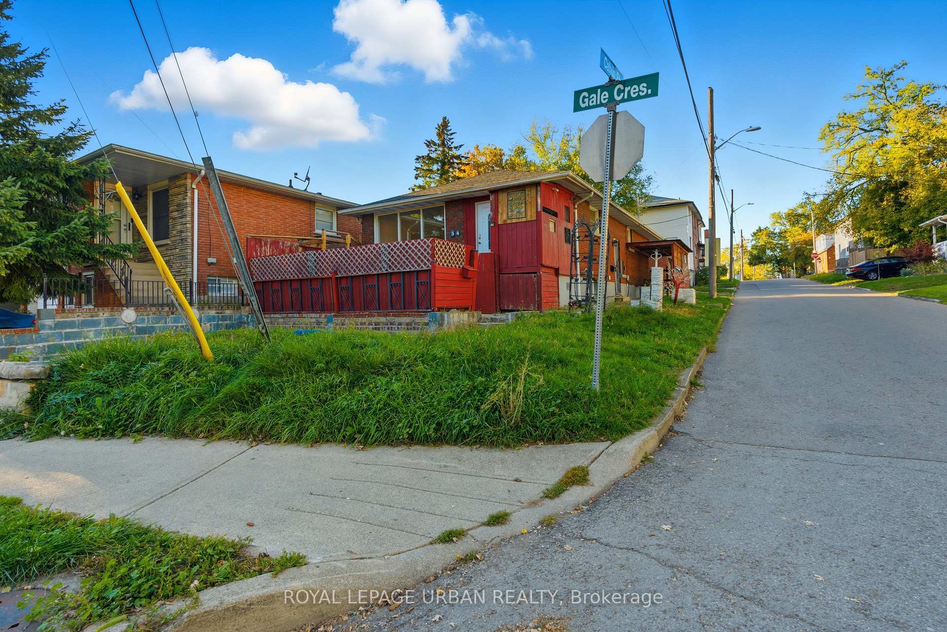 Photo 41 of 34 Gale Crescent, St. Catharines, E. Chester — HOMEH