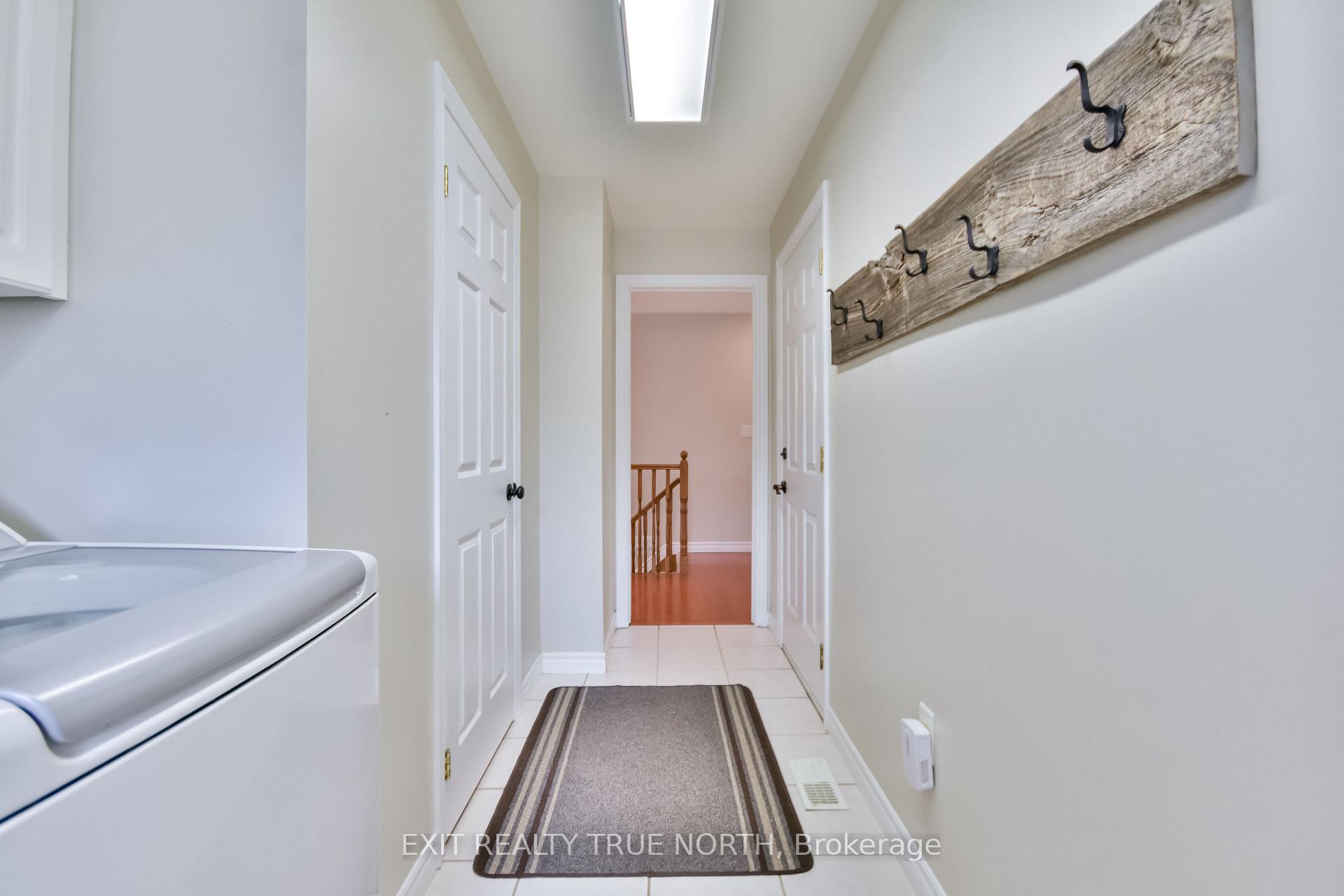 Photo 11 of 44 Graham Street, Springwater, Elmvale — HOMEH