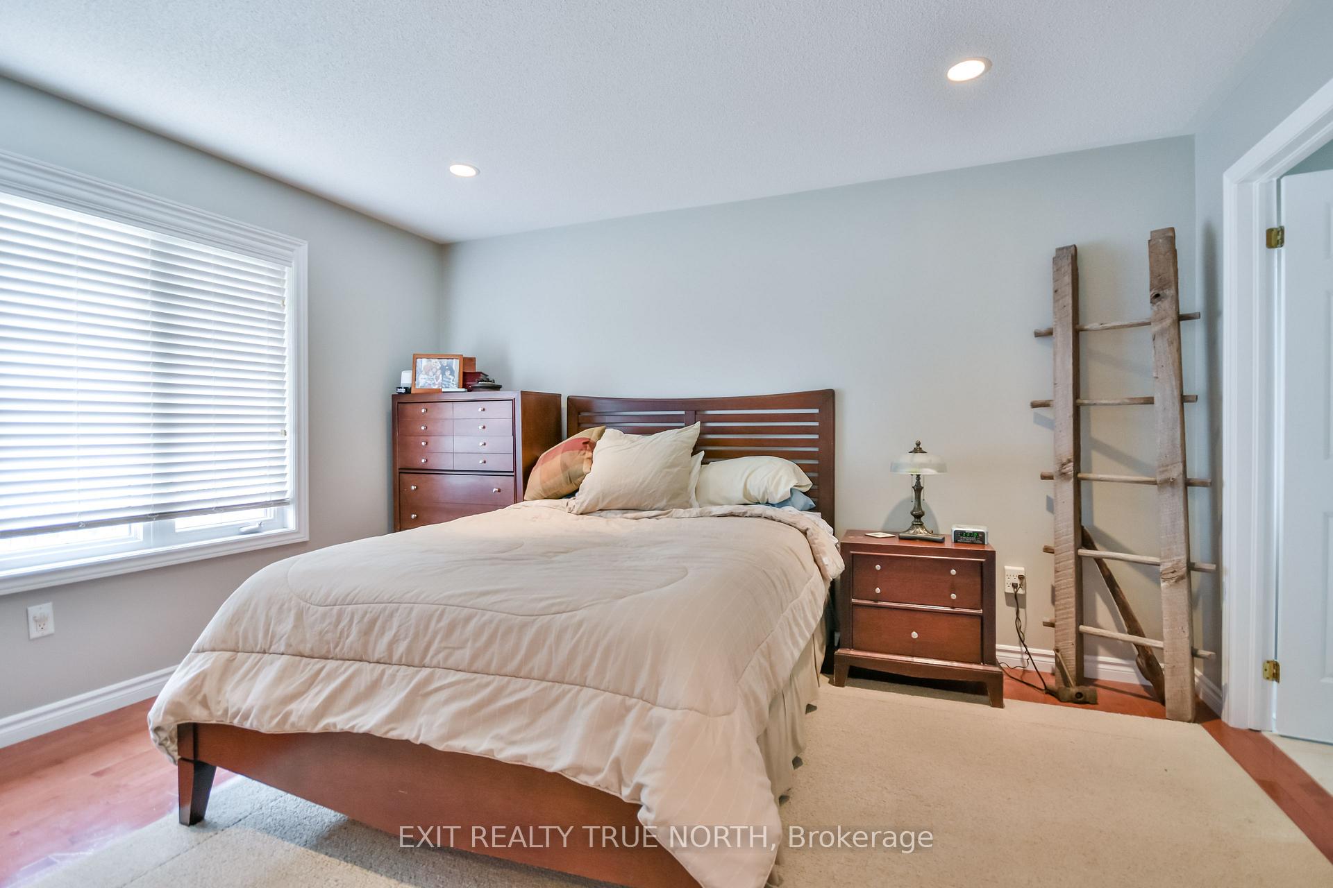 Photo 15 of 44 Graham Street, Springwater, Elmvale — HOMEH