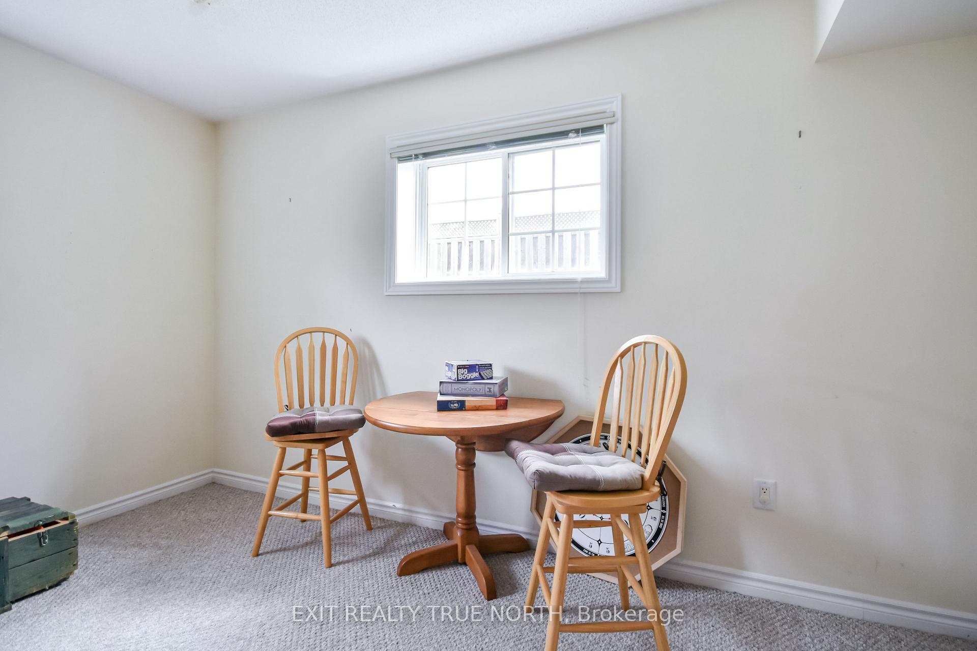 Photo 29 of 44 Graham Street, Springwater, Elmvale — HOMEH