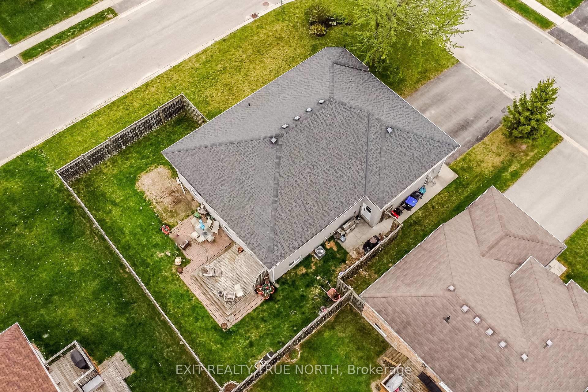 Photo 42 of 44 Graham Street, Springwater, Elmvale — HOMEH