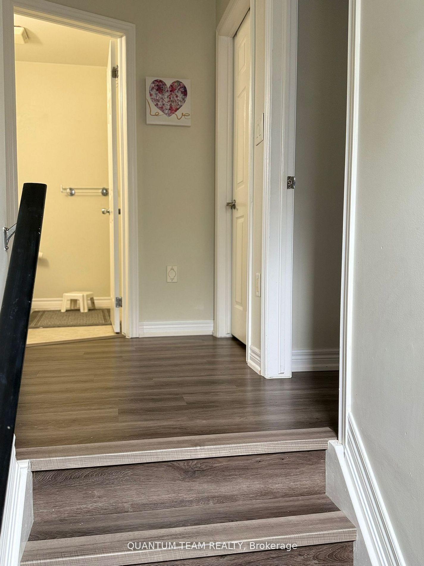 Photo 11 of Unit Upper Level, 4 C Dixie Road, St. Catharines, Fairview — HOMEH