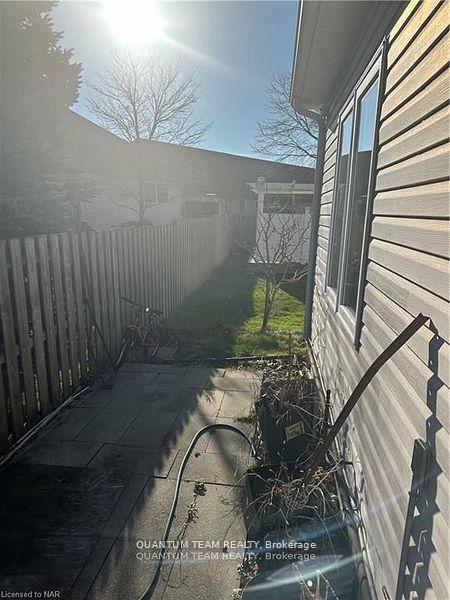 Photo 21 of Unit Upper Level, 4 C Dixie Road, St. Catharines, Fairview — HOMEH