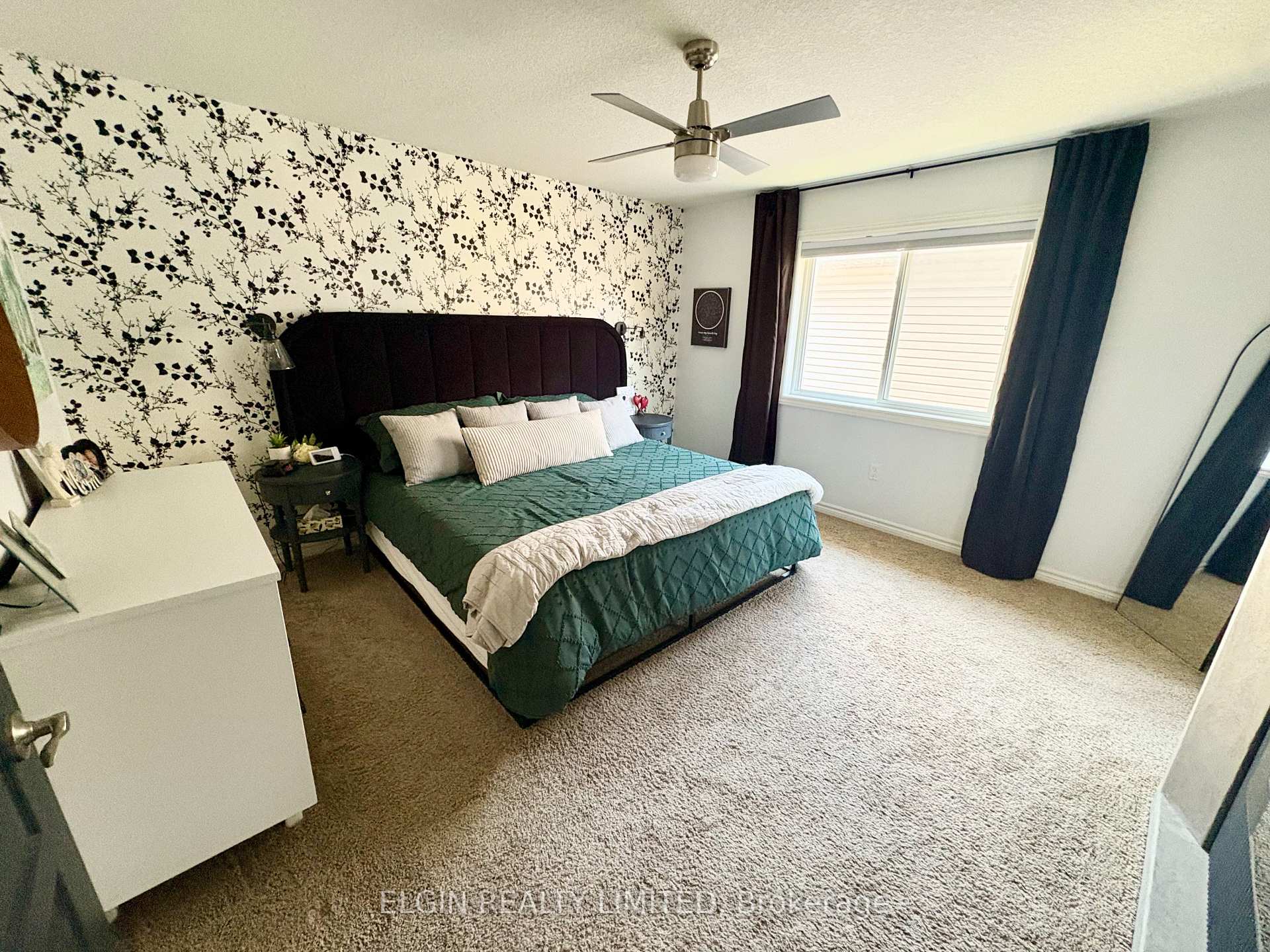 Photo 11 of 10 Ambleside Drive, St. Thomas — HOMEH