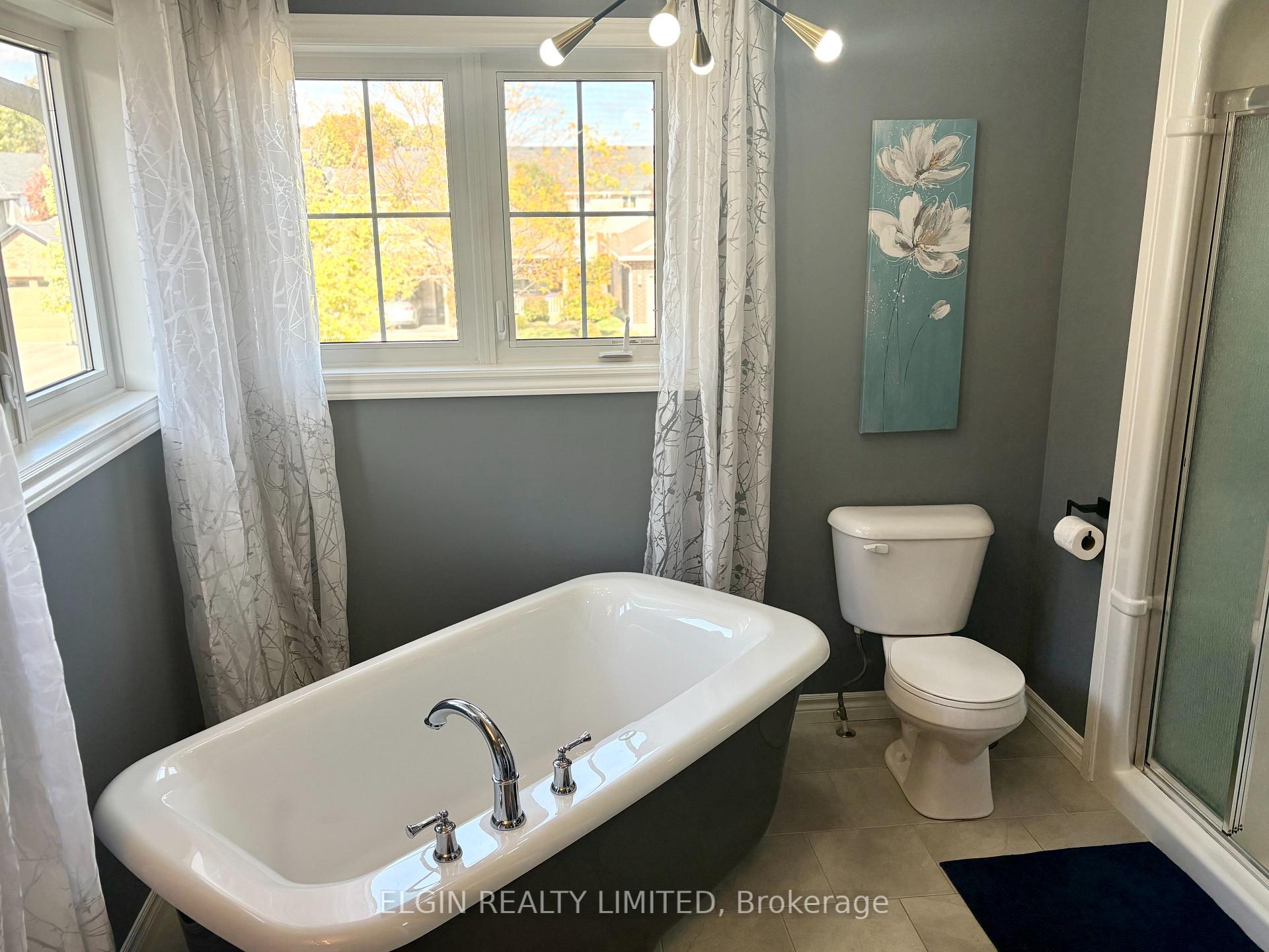 Photo 27 of 10 Ambleside Drive, St. Thomas — HOMEH