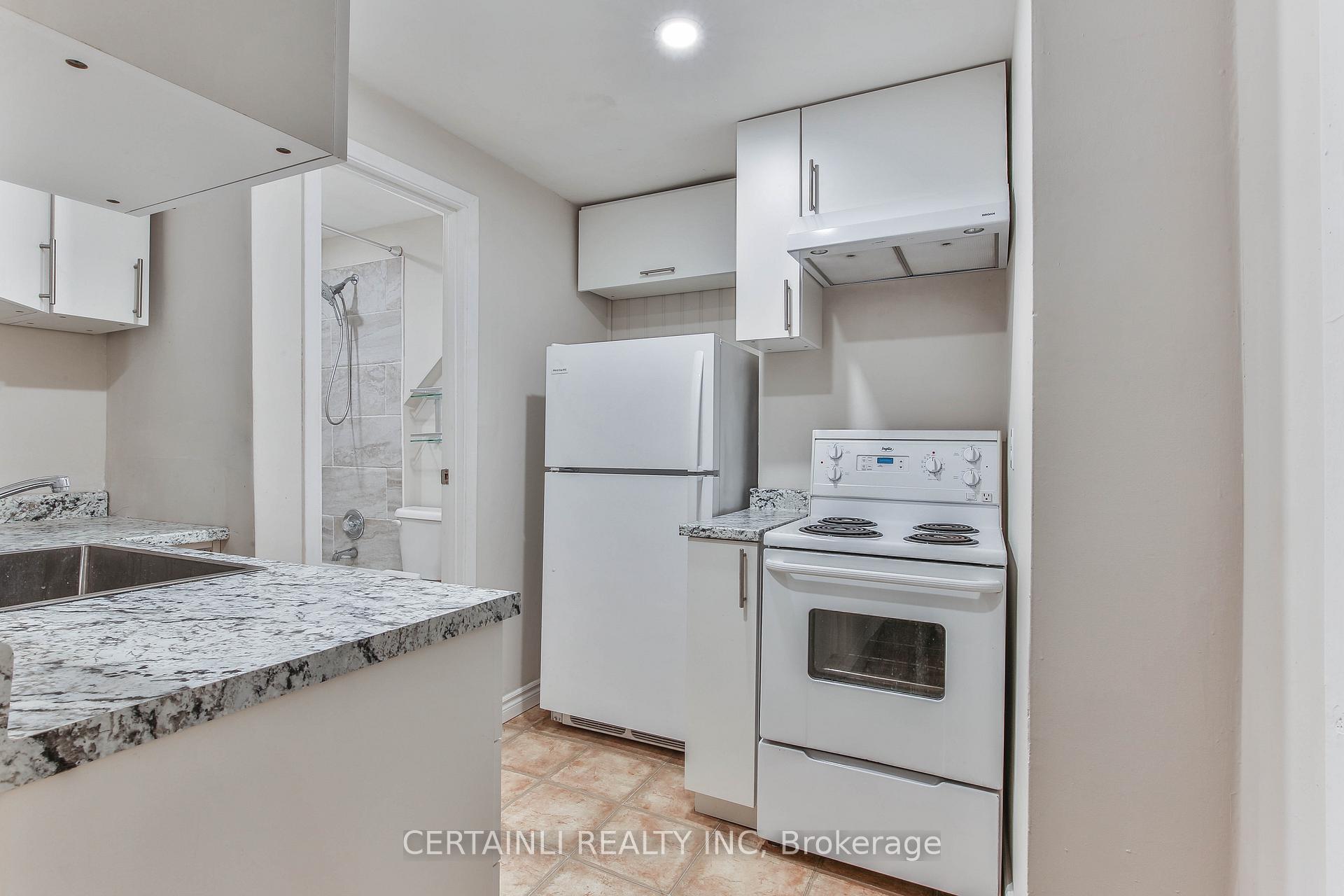 Photo 10 of 54 Elizabeth Street, St. Thomas — HOMEH