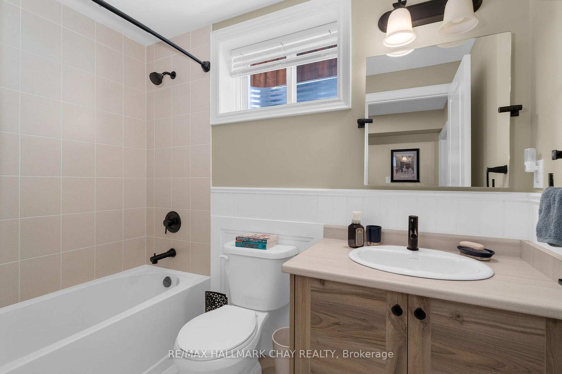 Photo 30 of 65 Rugman Crescent, Springwater, Centre Vespra — HOMEH