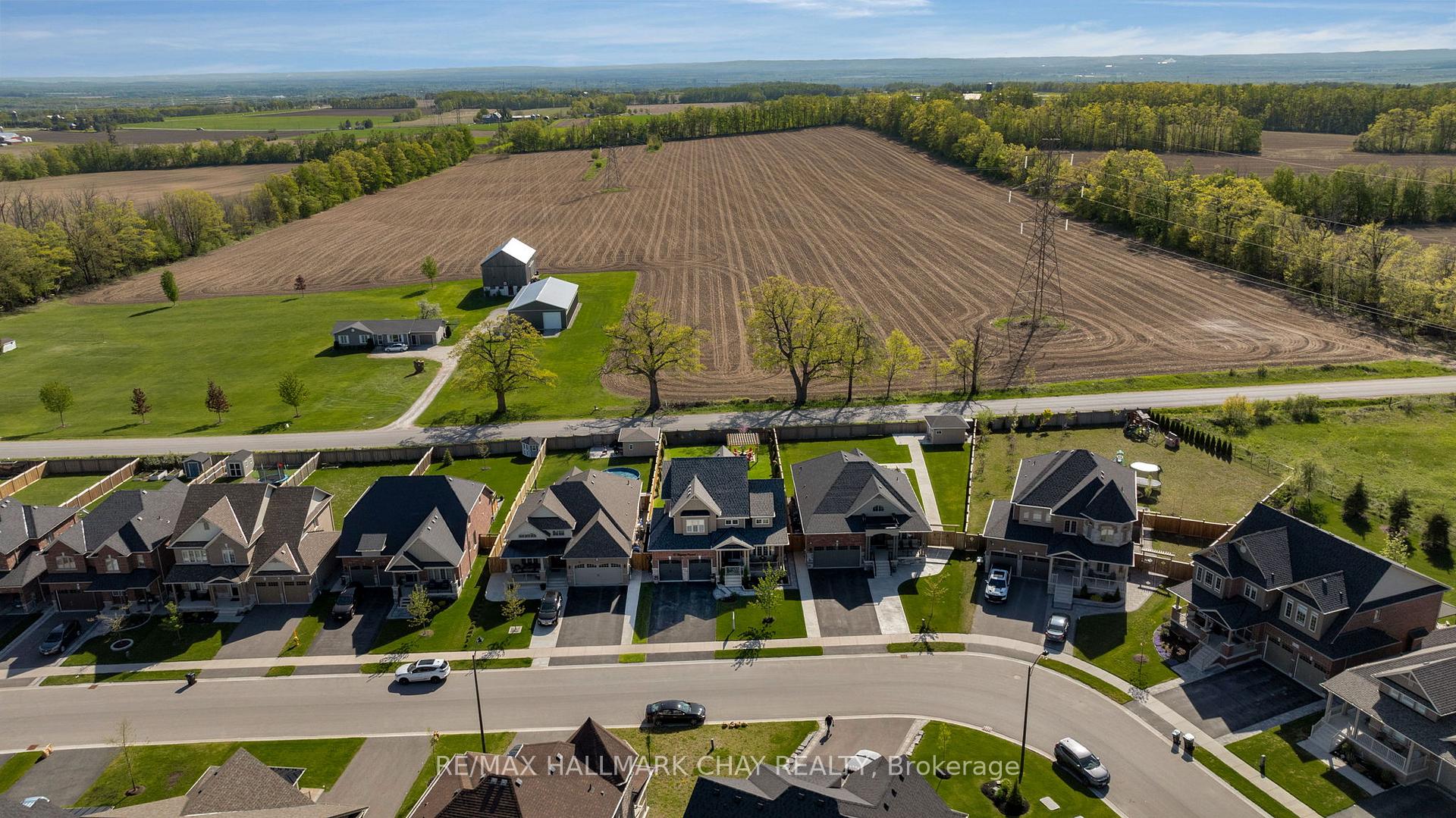Photo 36 of 65 Rugman Crescent, Springwater, Centre Vespra — HOMEH