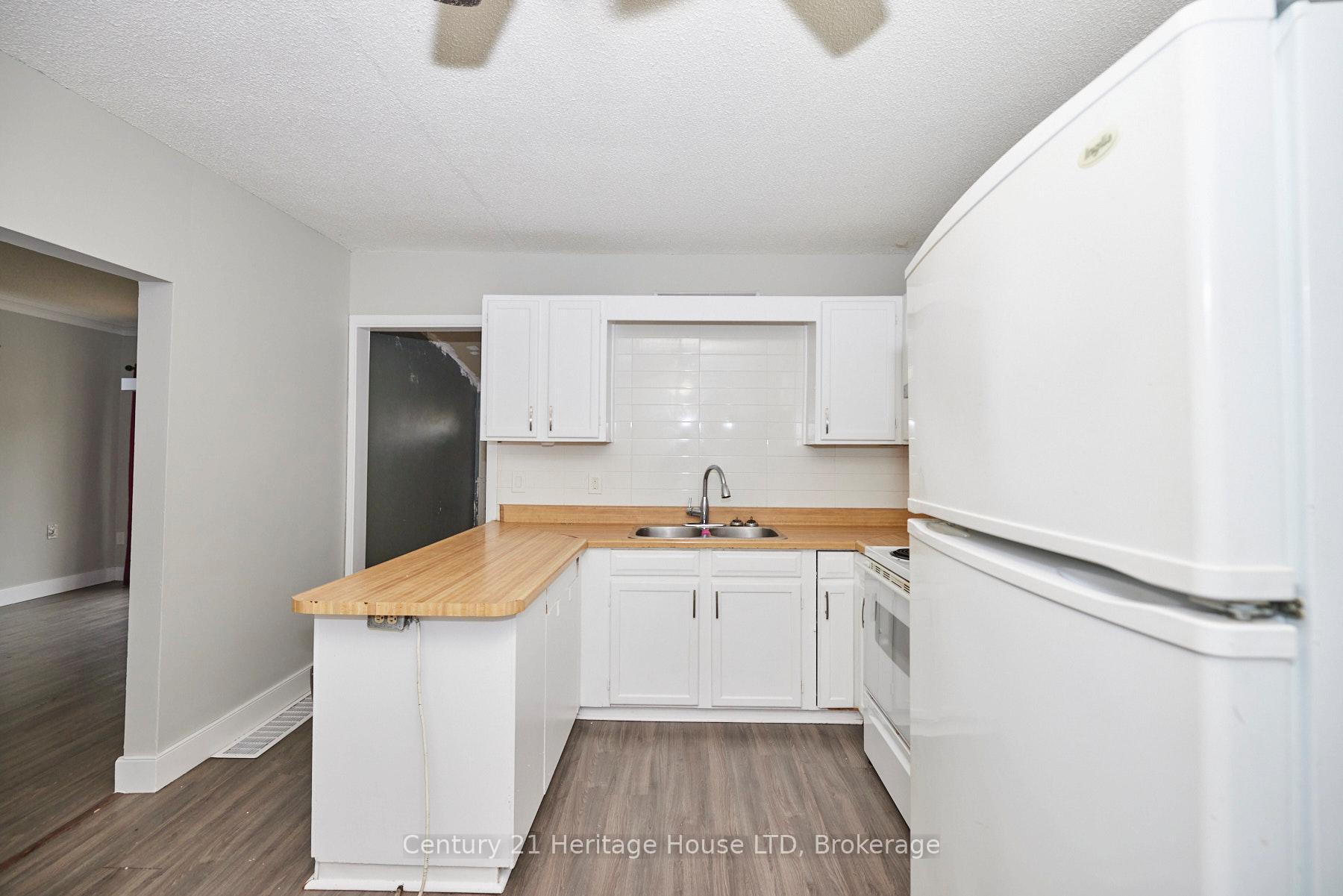 Photo 15 of 407 Welland Avenue, St. Catharines, Facer — HOMEH
