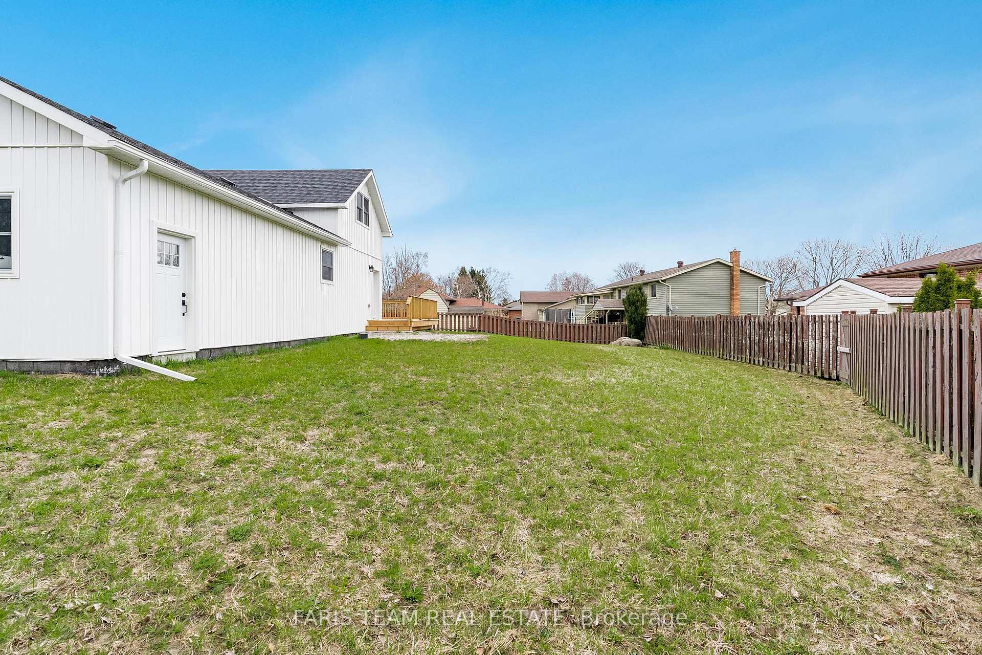 Photo 29 of 9 Bertram Drive, Springwater, Elmvale — HOMEH