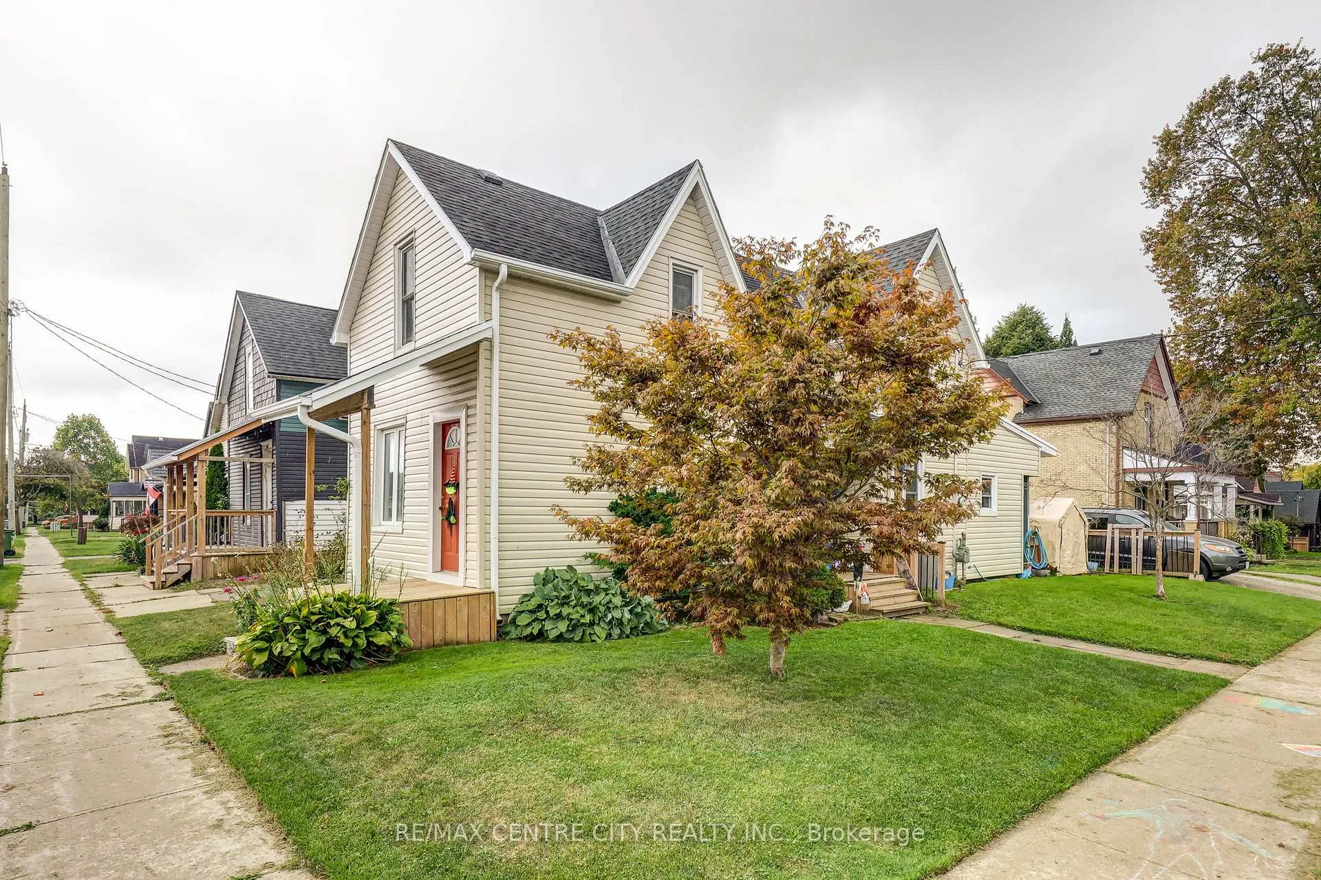 Photo 1 of 270 Ross Street, St. Thomas — HOMEH