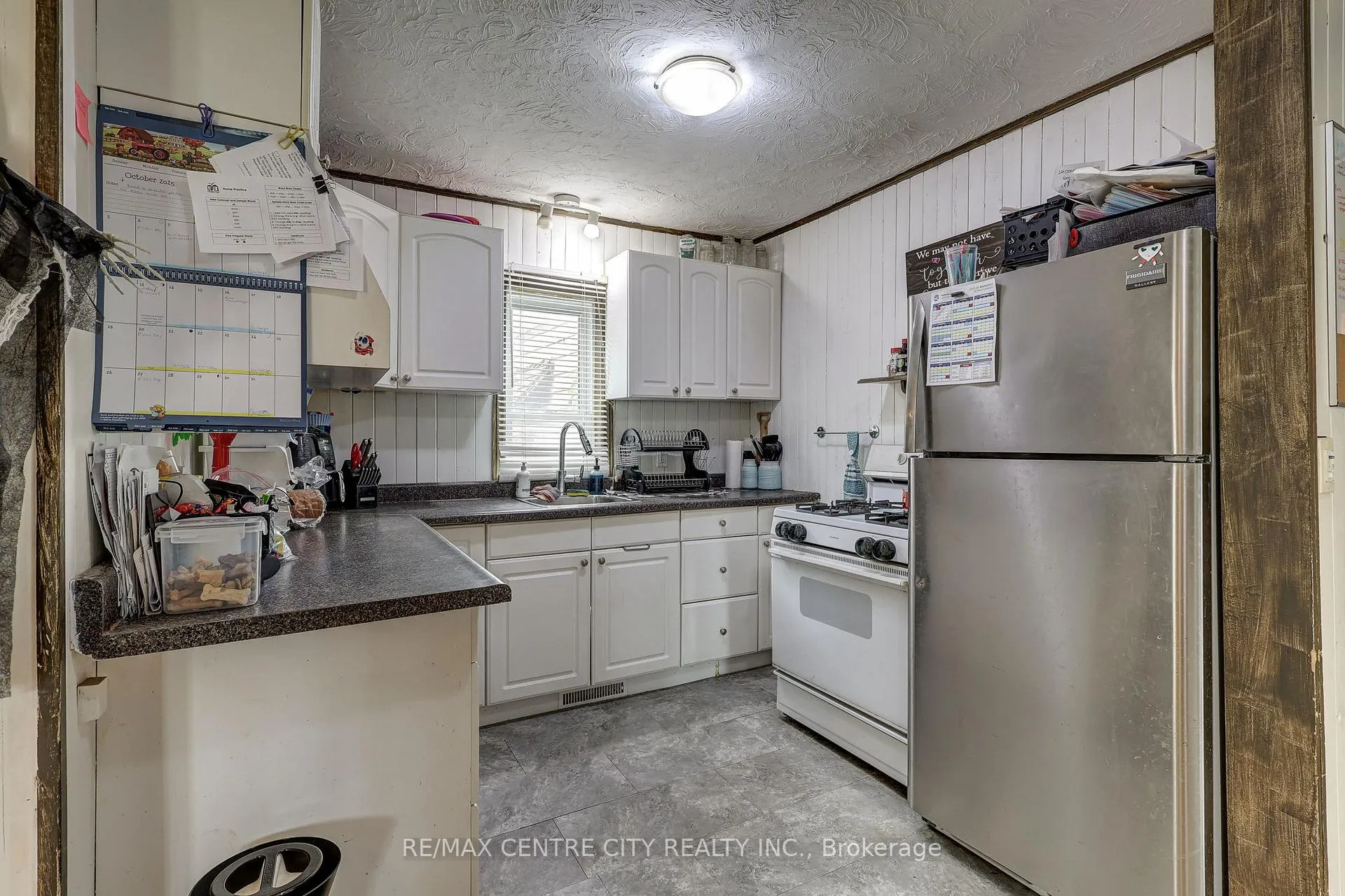 Photo 12 of 270 Ross Street, St. Thomas — HOMEH