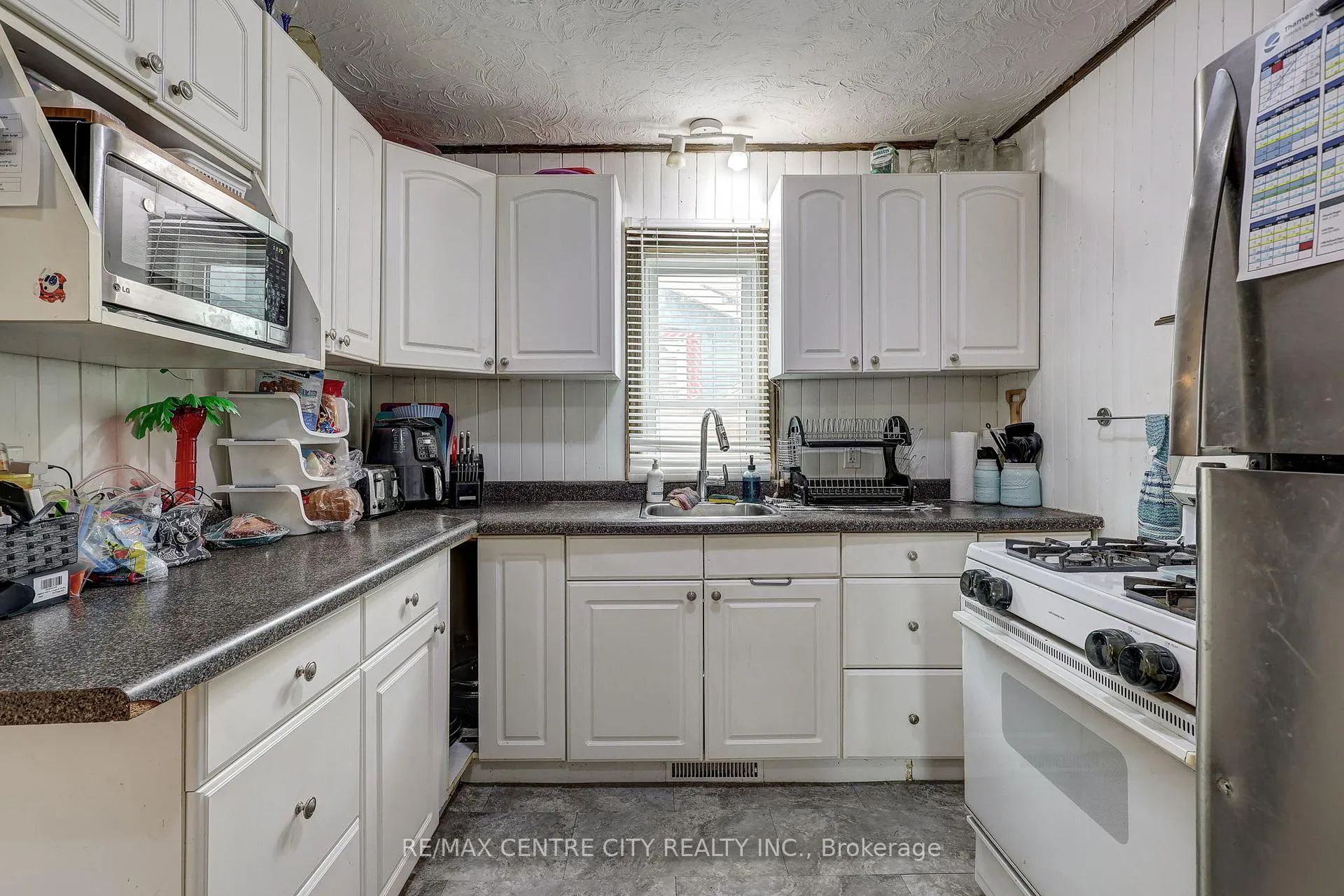 Photo 13 of 270 Ross Street, St. Thomas — HOMEH
