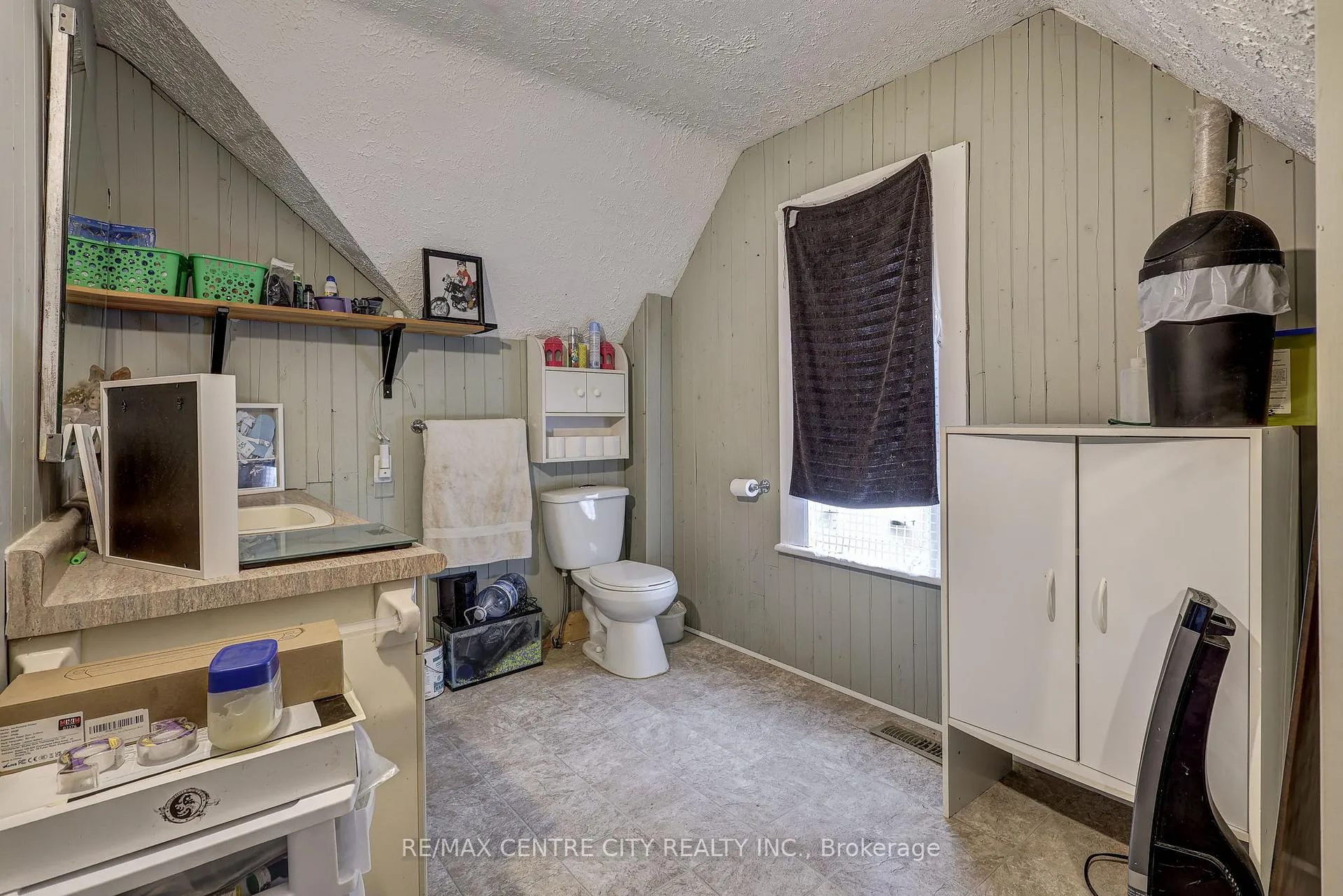 Photo 24 of 270 Ross Street, St. Thomas — HOMEH