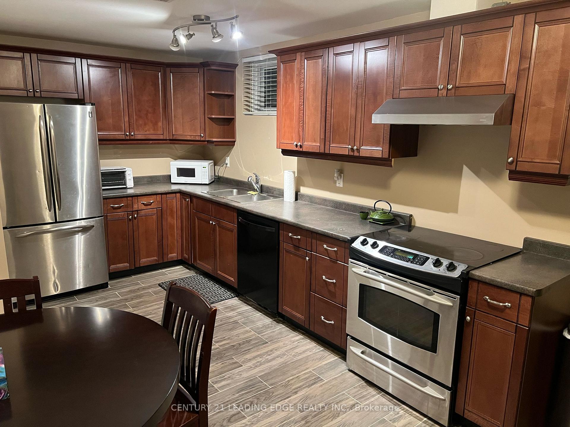 Photo 5 of Unit Bsmt, 16 Nicholas Drive, St. Catharines, Rykert/Vansickle — HOMEH
