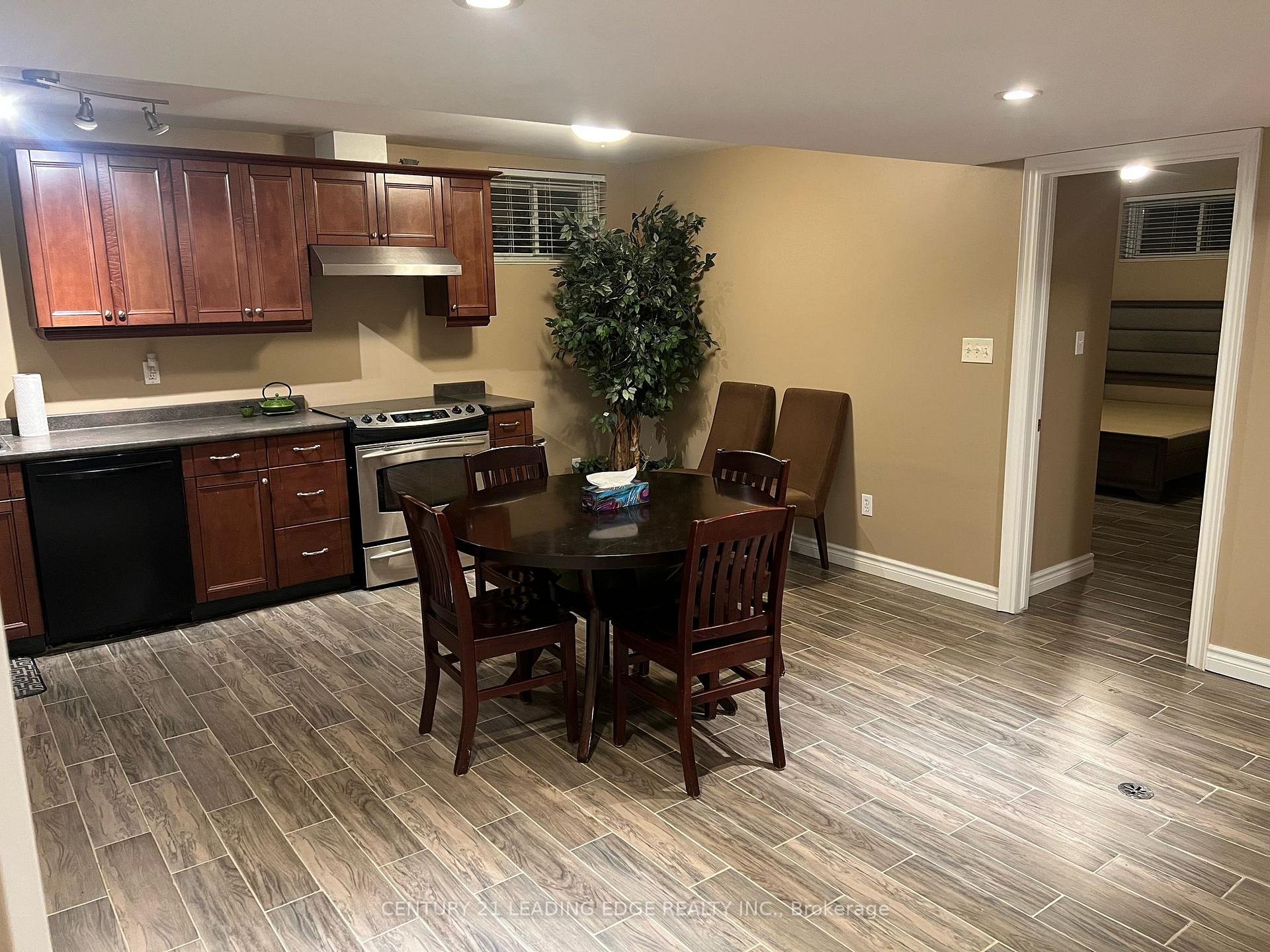 Photo 16 of Unit Bsmt, 16 Nicholas Drive, St. Catharines, Rykert/Vansickle — HOMEH